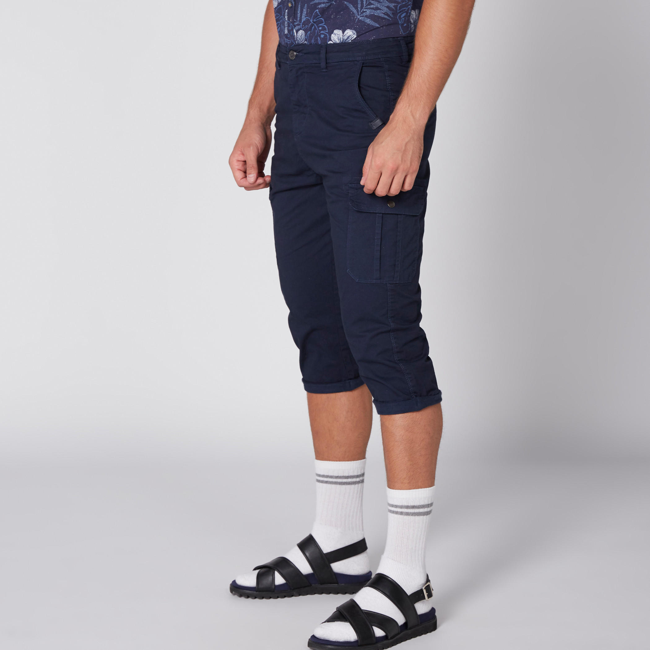 بنطال 3/4 بزر إغلاق وجيوب-men-clothing-bottoms-trousersandchinos-trousers-image-4