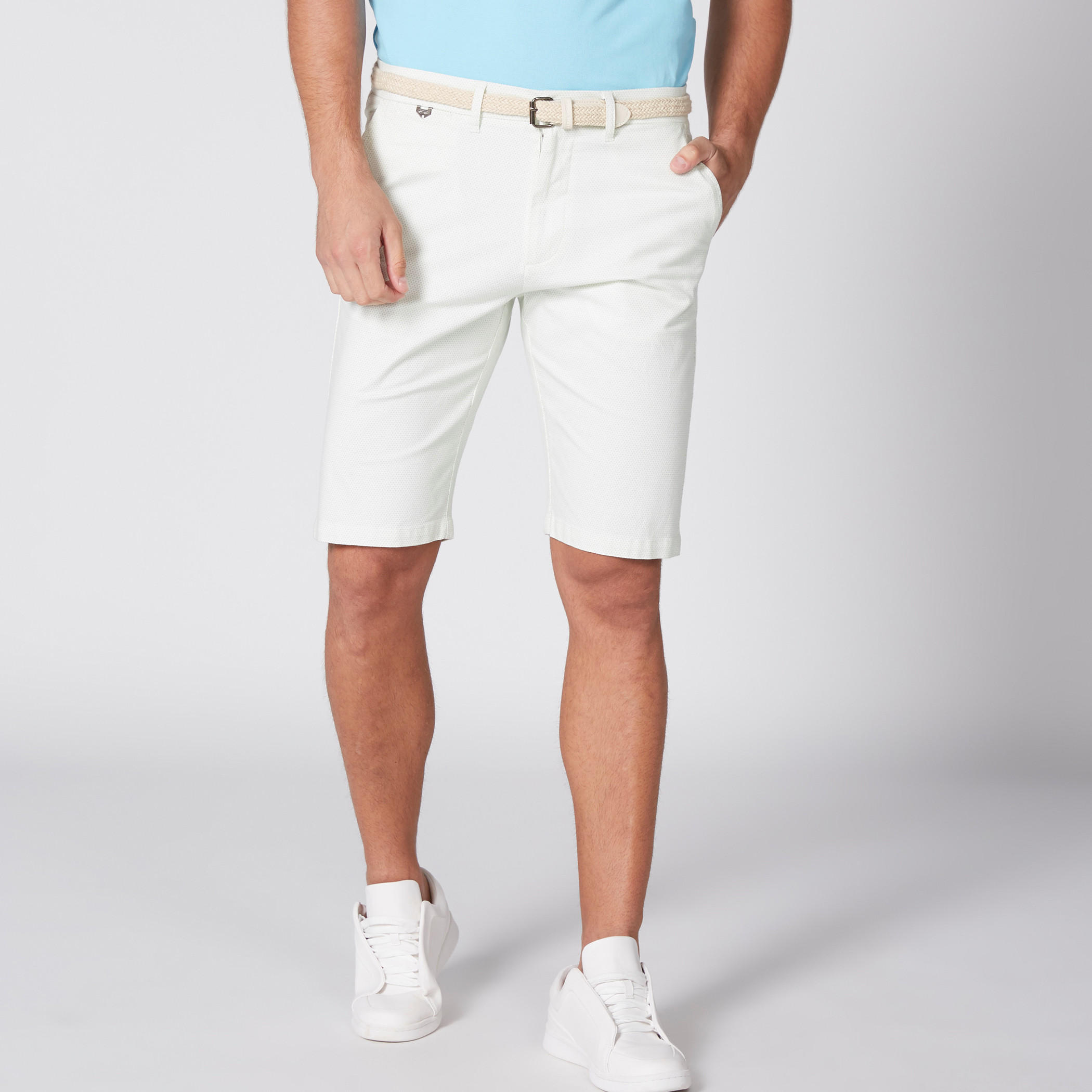 شورت بارز الملمس بزر إغلاق وجيوب-men-clothing-bottoms-shorts-image-1