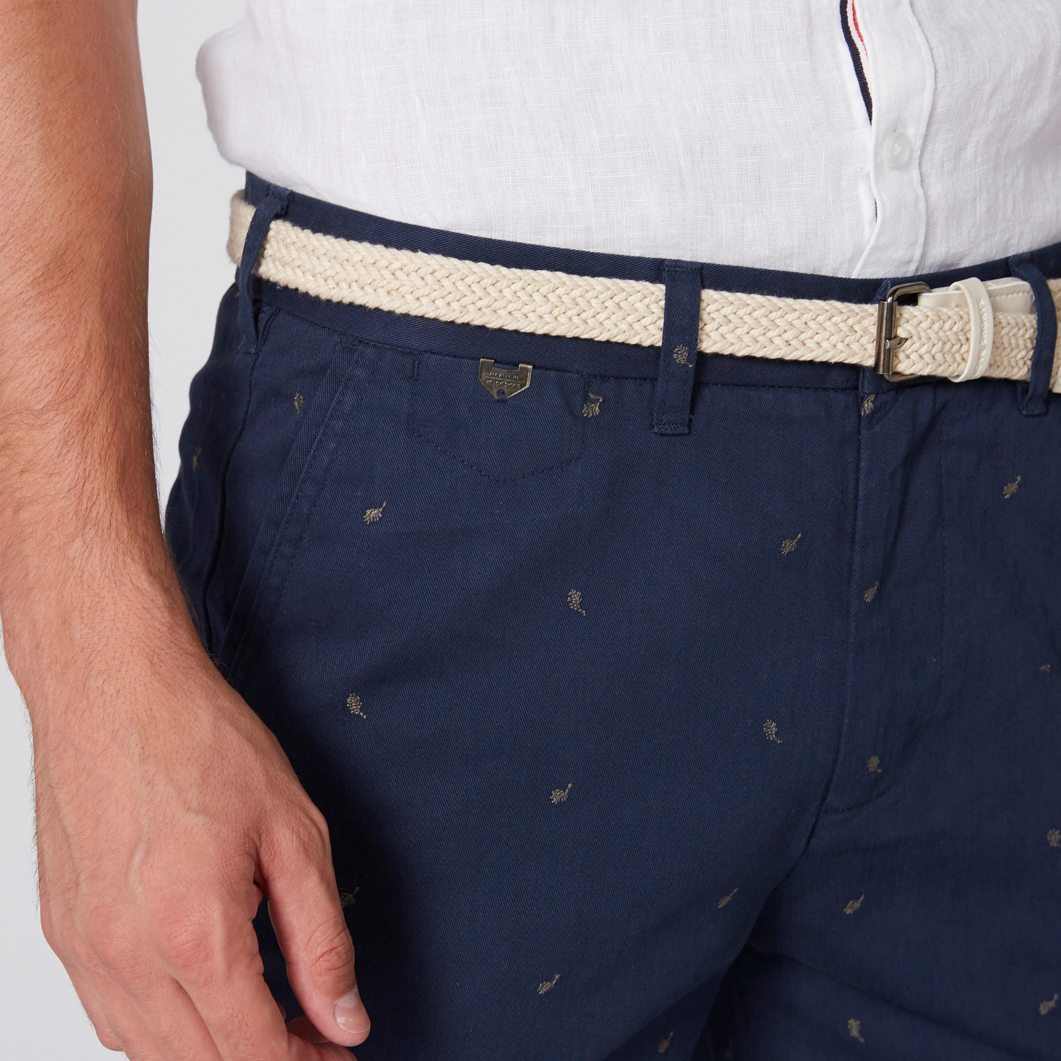 شورت مطرّز بزر إغلاق وجيوب-men-clothing-bottoms-shorts-image-2