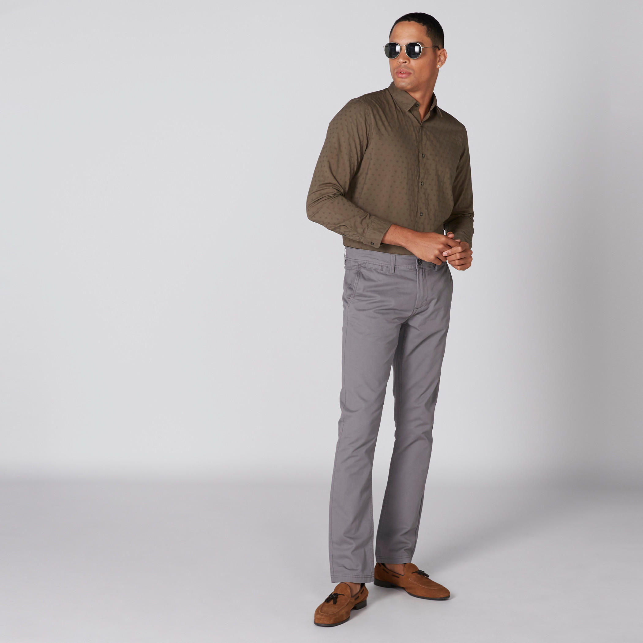 بنطال شينو طويل بزر إغلاق وجيوب-men-clothing-bottoms-trousersandchinos-trousers-image-1