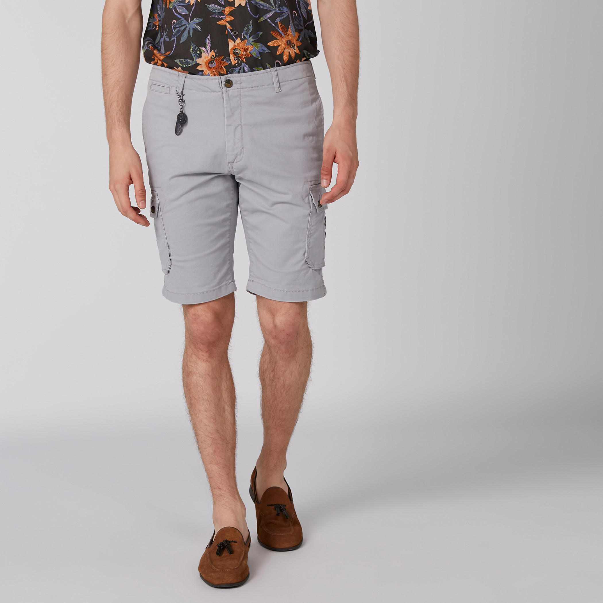 Pocket Detail Shorts with Button Closure-men-clothing-bottoms-shorts-image-2