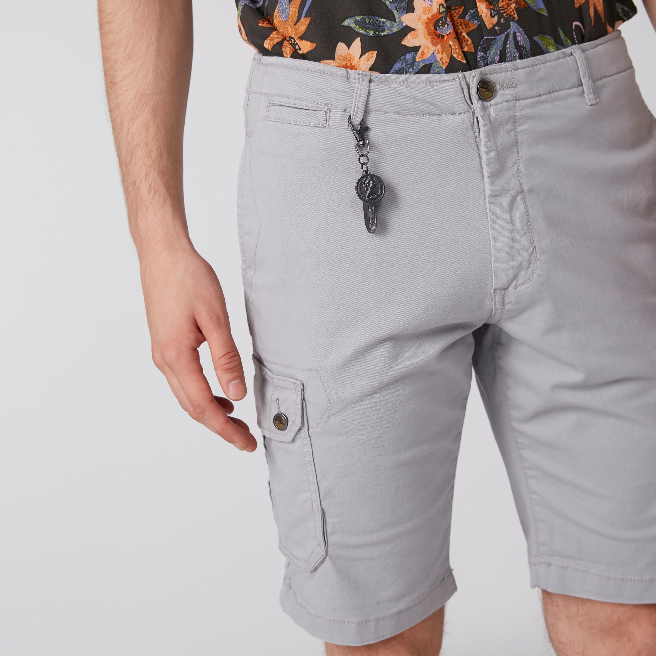 Pocket Detail Shorts with Button Closure-men-clothing-bottoms-shorts-image-4