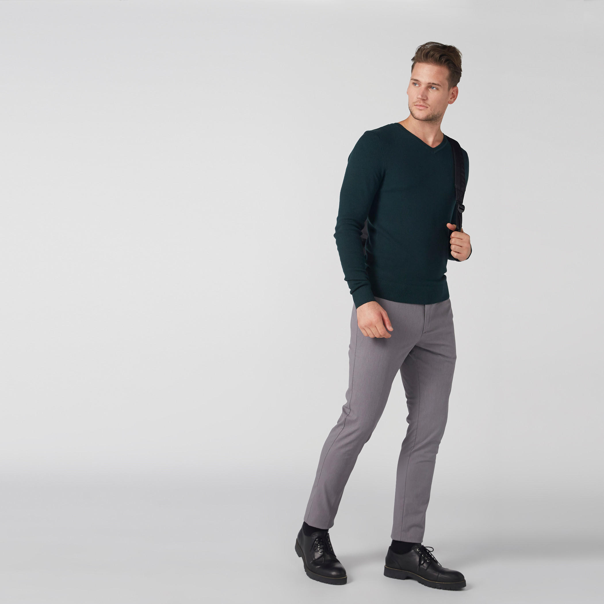 بنطال طويل بارز الملمس بزر إغلاق وجيوب-men-clothing-bottoms-trousersandchinos-trousers-image-2