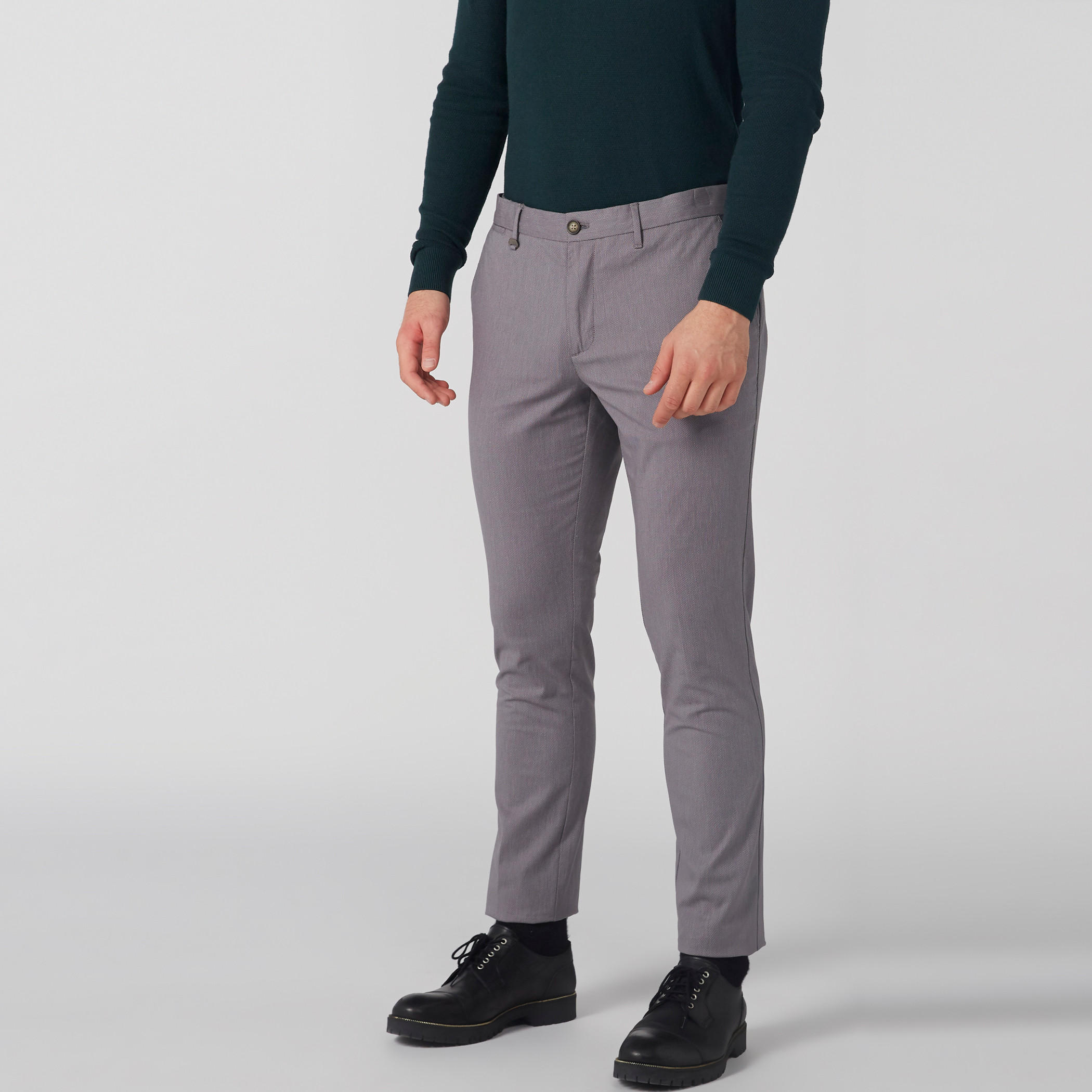 بنطال طويل بارز الملمس بزر إغلاق وجيوب-men-clothing-bottoms-trousersandchinos-trousers-image-3
