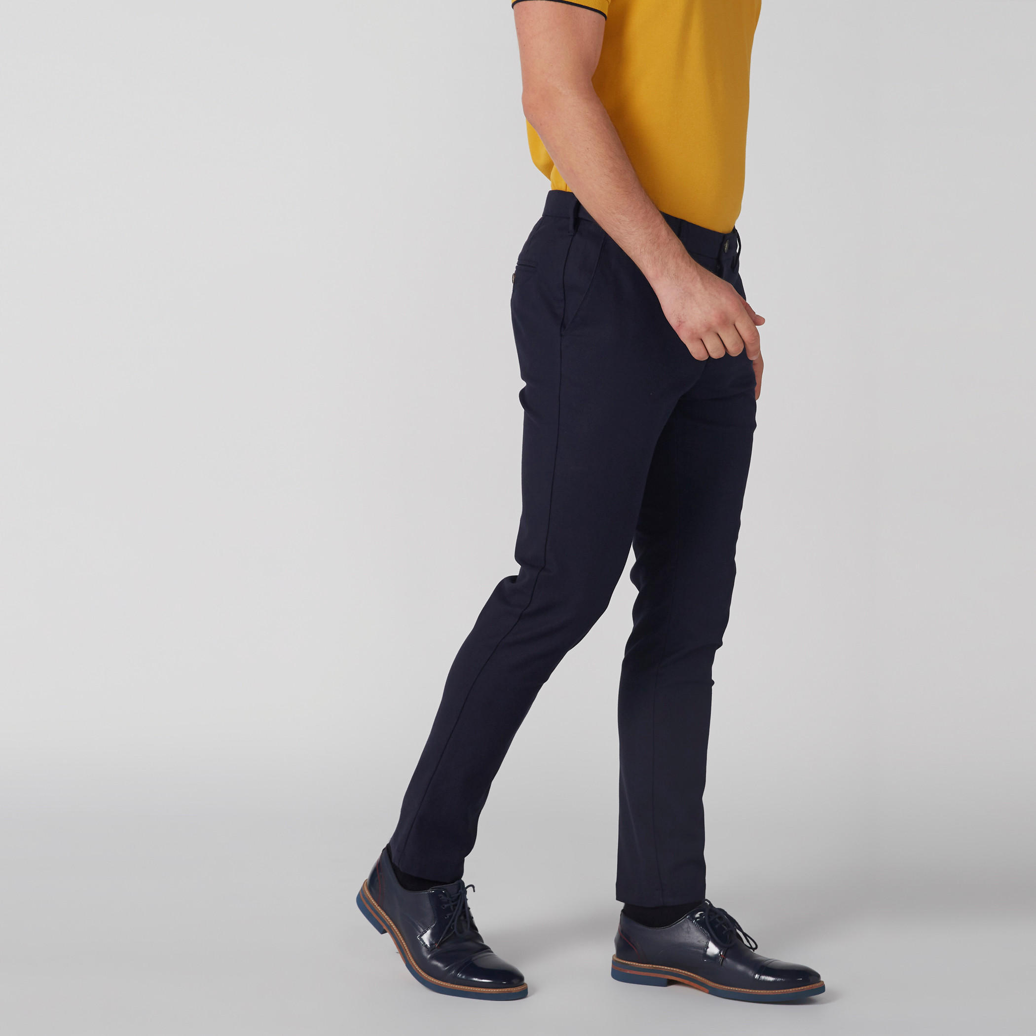 بنطال طويل بارز الملمس بزر إغلاق وجيوب-men-clothing-bottoms-trousersandchinos-trousers-image-2