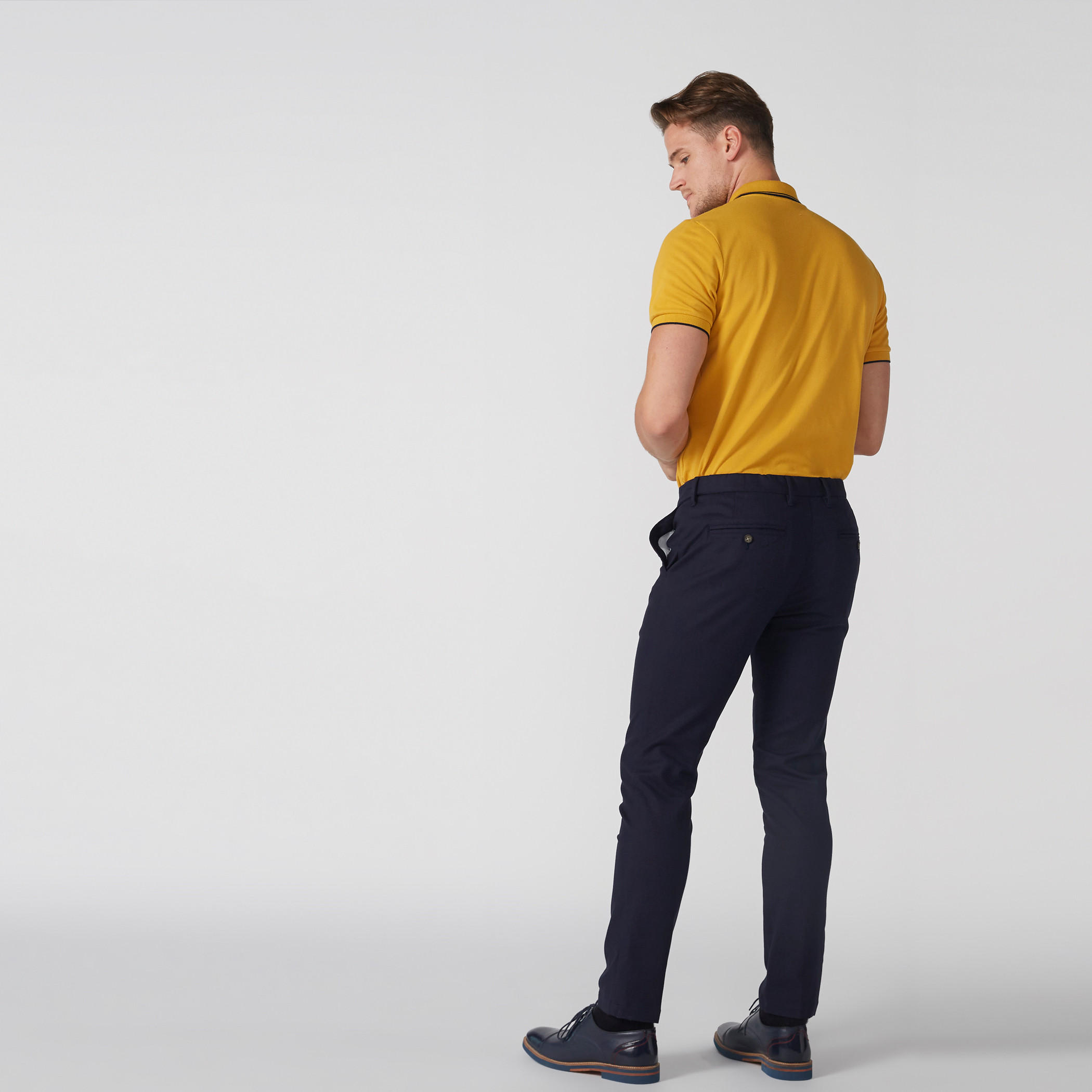 بنطال طويل بارز الملمس بزر إغلاق وجيوب-men-clothing-bottoms-trousersandchinos-trousers-image-5