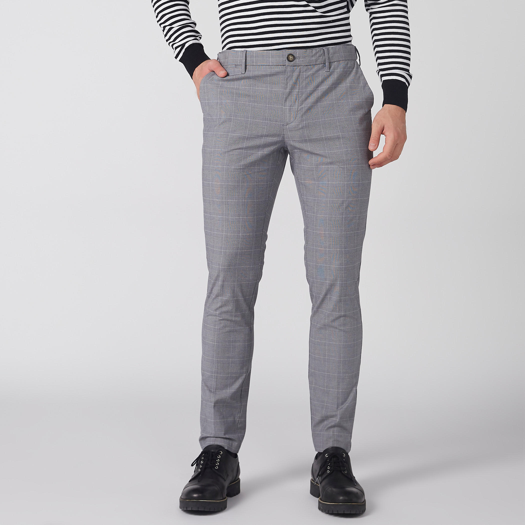 Chequered Trousers with Button Closure and Pocket Detail-men-clothing-bottoms-trousersandchinos-trousers-image-1
