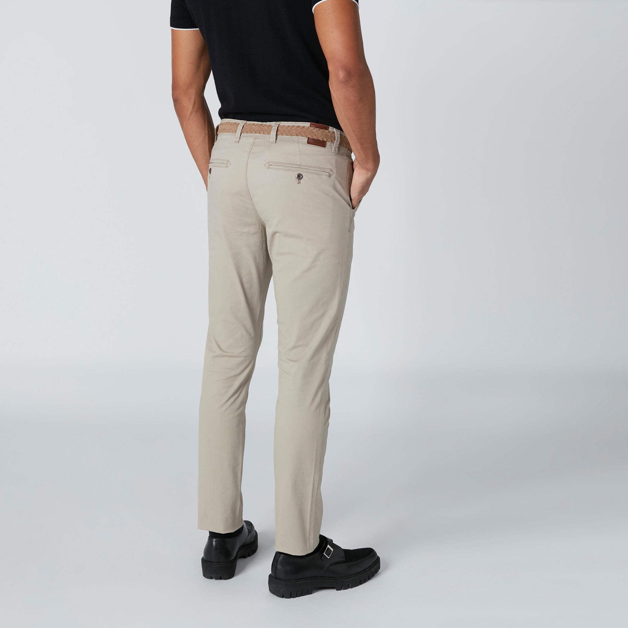 بنطال شينو سليم بخصر متوسط الارتفاع وجيوب-men-clothing-bottoms-trousersandchinos-trousers-image-2