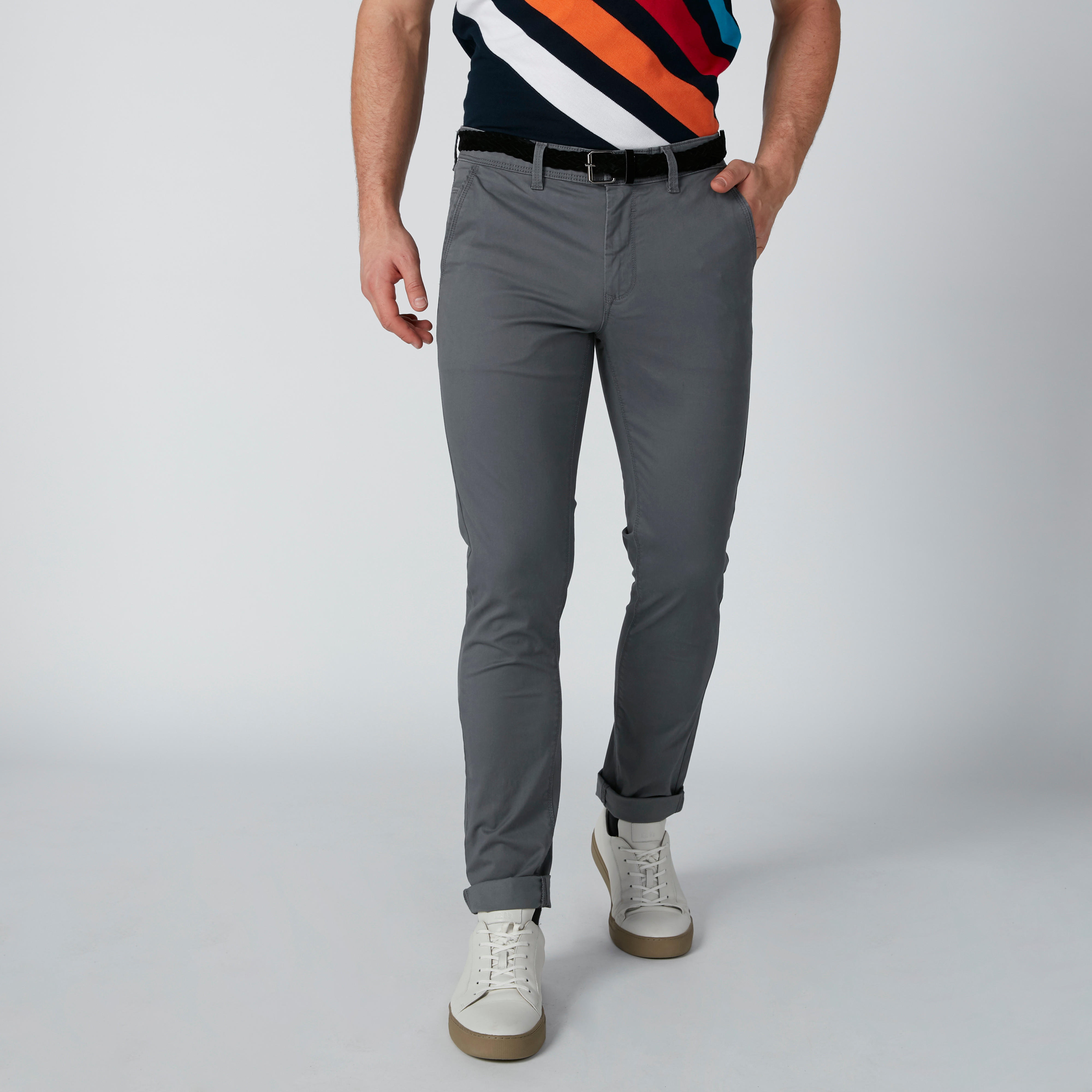 بنطال شينو بقصّة عاديّة وجيوب-men-clothing-bottoms-trousersandchinos-trousers-image-1