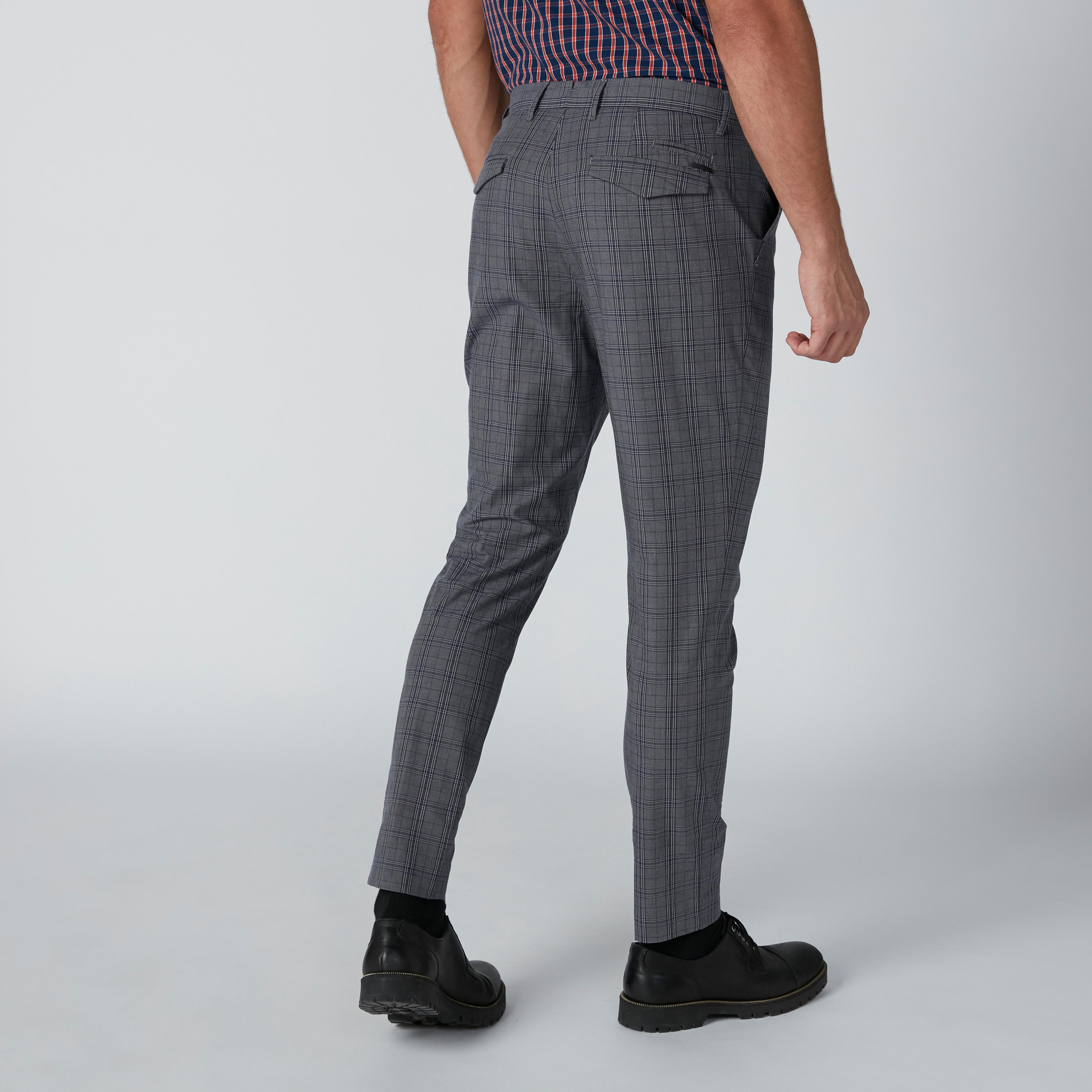 بنطال شينو بجيوب وعروات حزام-men-clothing-bottoms-trousersandchinos-trousers-image-2