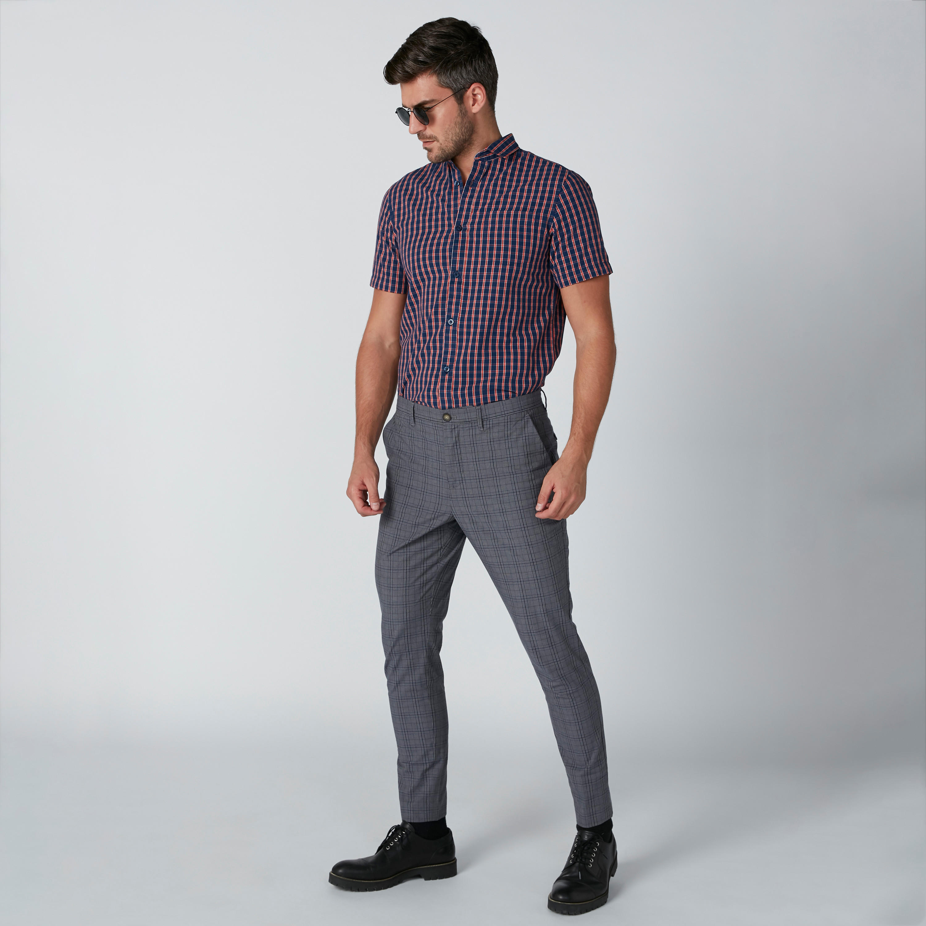 بنطال شينو بجيوب وعروات حزام-men-clothing-bottoms-trousersandchinos-trousers-image-3