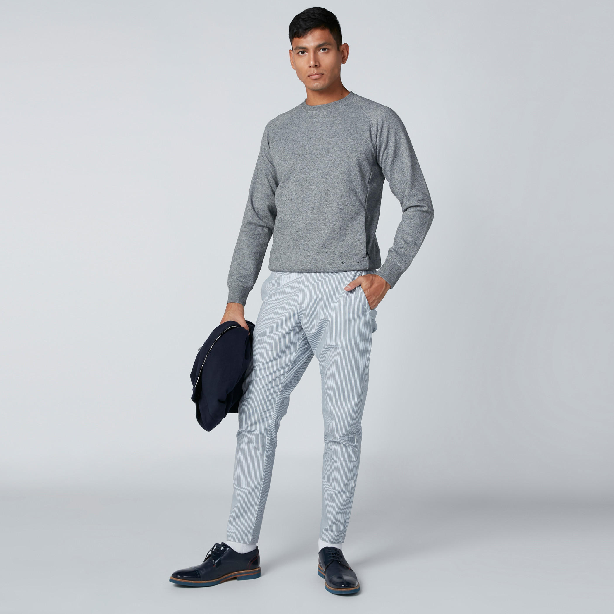 سروال عالي الخصر مقلّم بجيوب-men-clothing-bottoms-trousersandchinos-trousers-image-1