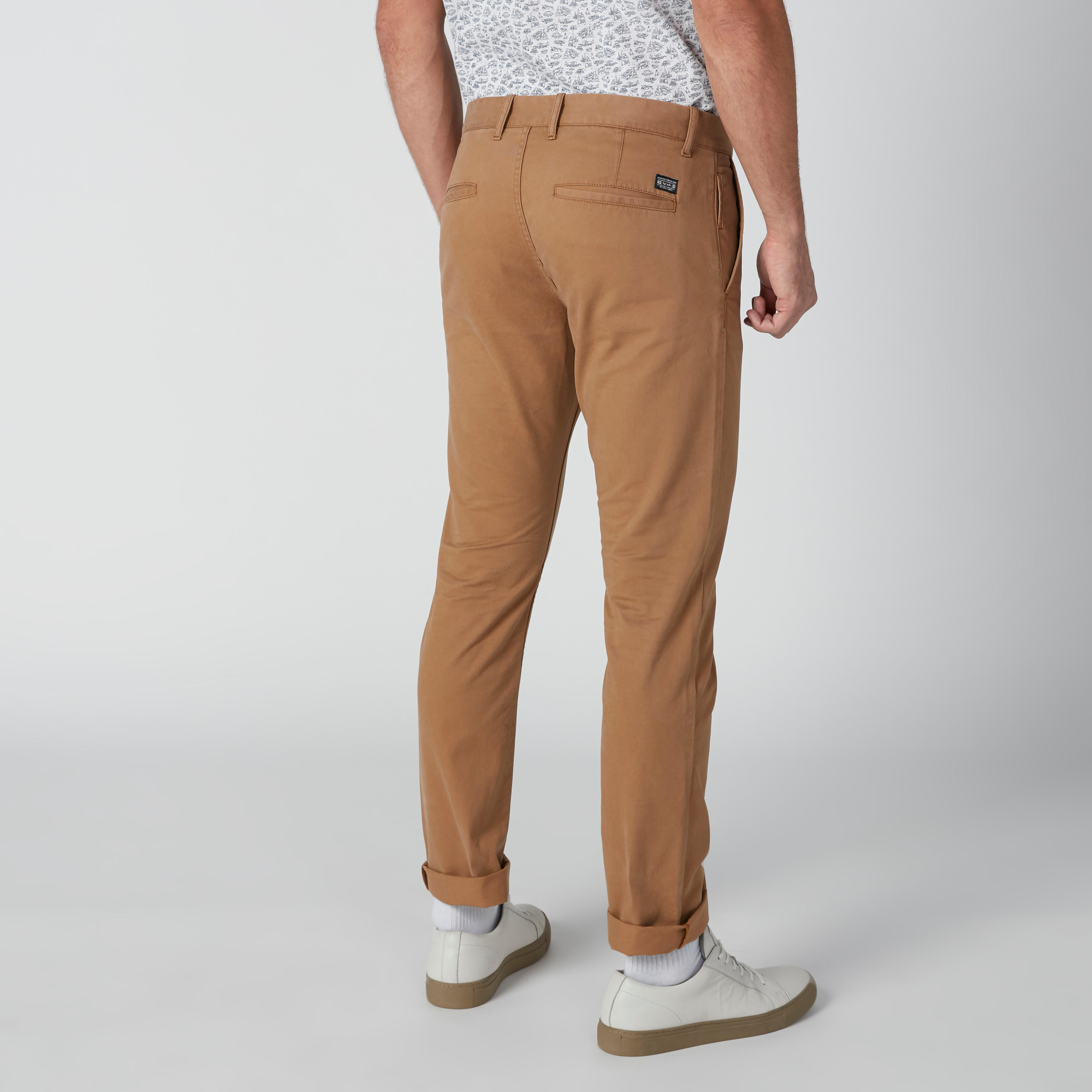 بنطال شينو طويل بقصّة سليم وجيوب-men-clothing-bottoms-trousersandchinos-trousers-image-3