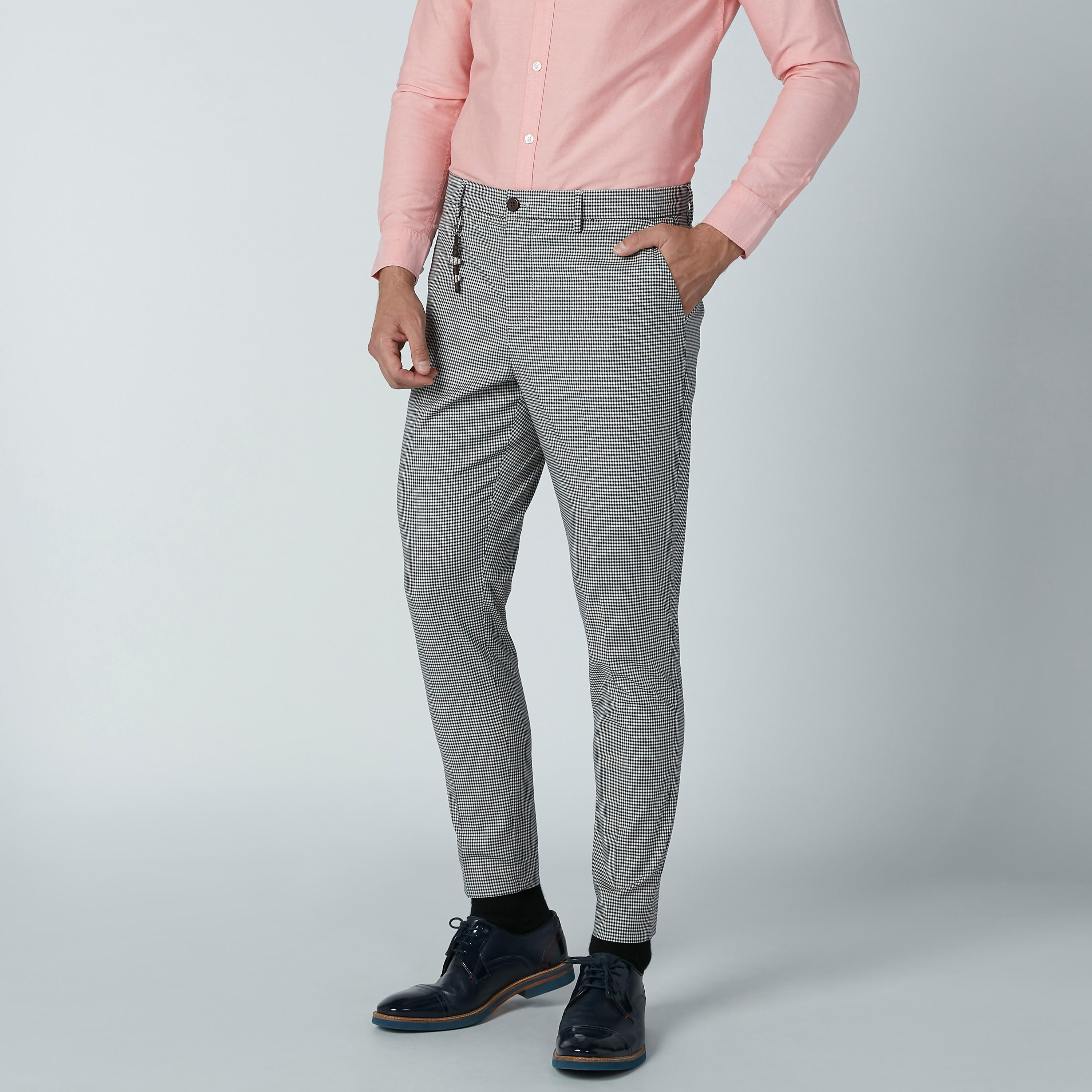 بنطال كاروهات بقصّة سليم وجيوب-men-clothing-bottoms-trousersandchinos-trousers-image-1