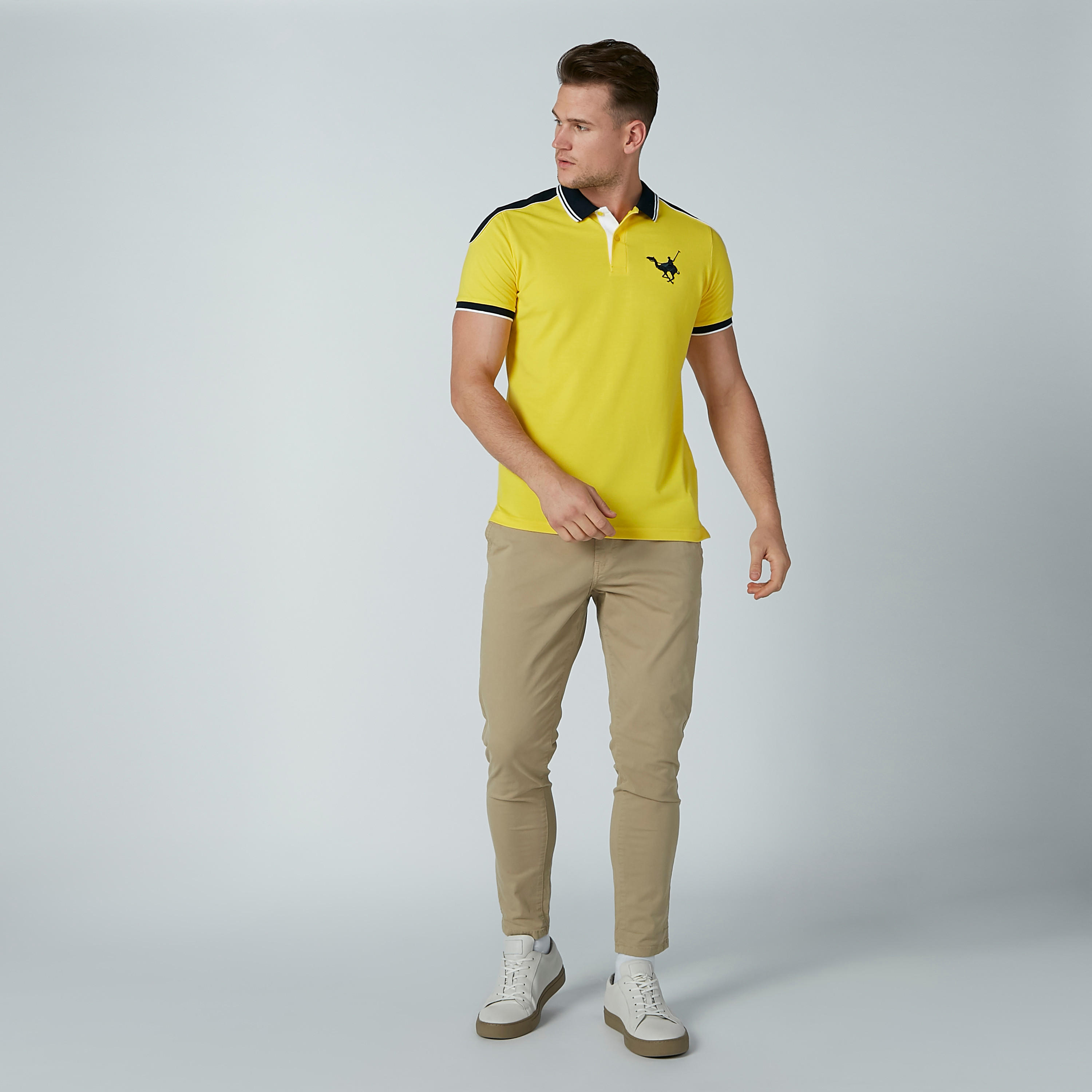 بنطال شينو سادة بسحّاب إغلاق وجيوب-men-clothing-bottoms-trousersandchinos-trousers-image-2