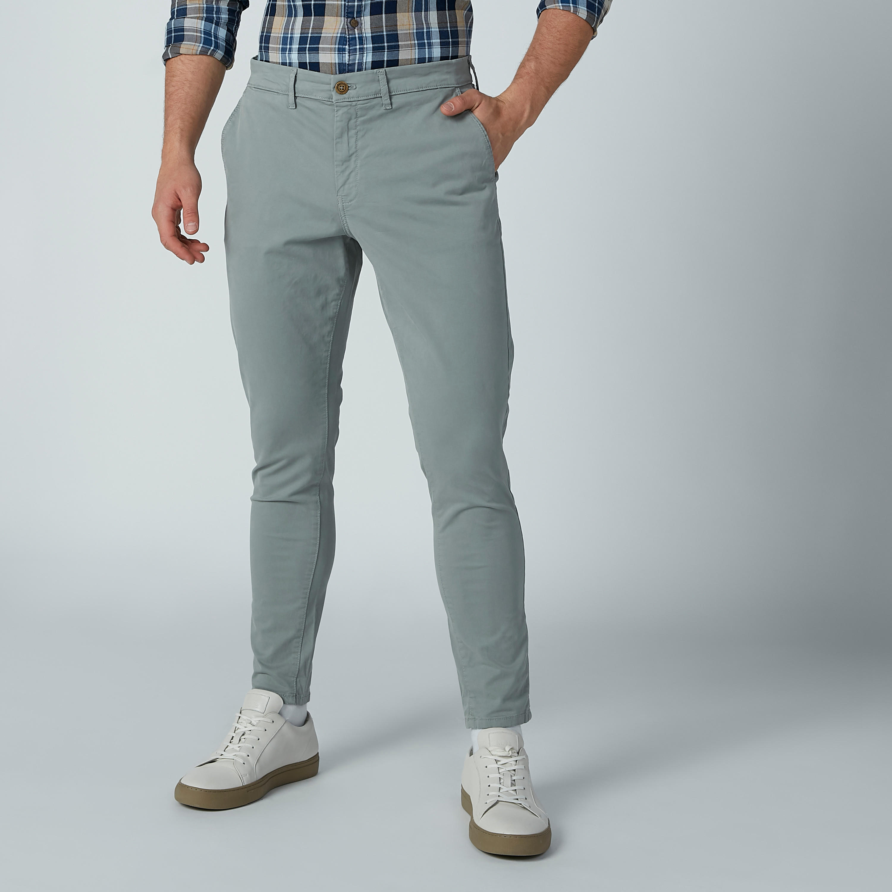 بنطال شينو بقصّة سليم وجيوب وسحّاب إغلاق-men-clothing-bottoms-trousersandchinos-trousers-image-2