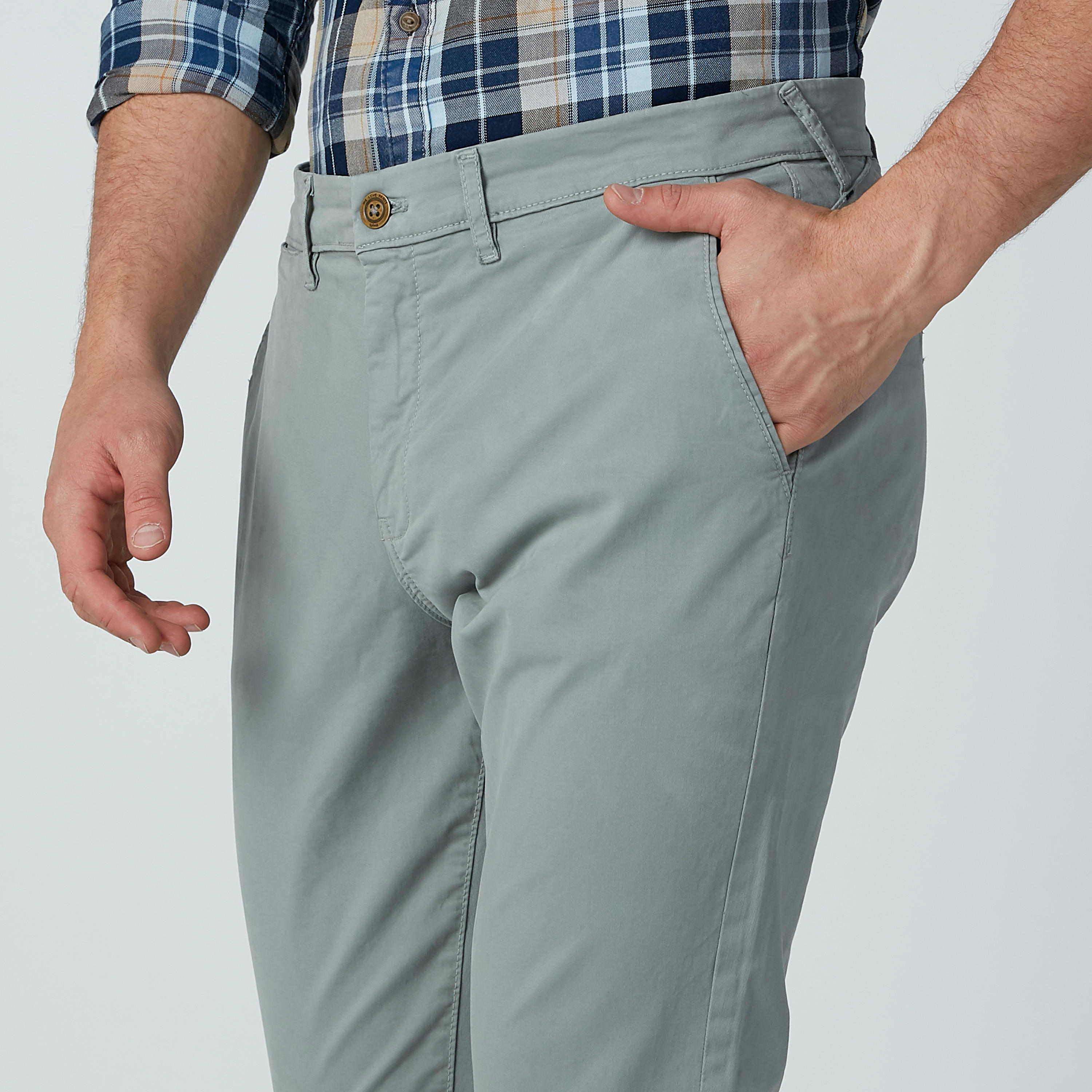 بنطال شينو بقصّة سليم وجيوب وسحّاب إغلاق-men-clothing-bottoms-trousersandchinos-trousers-image-5