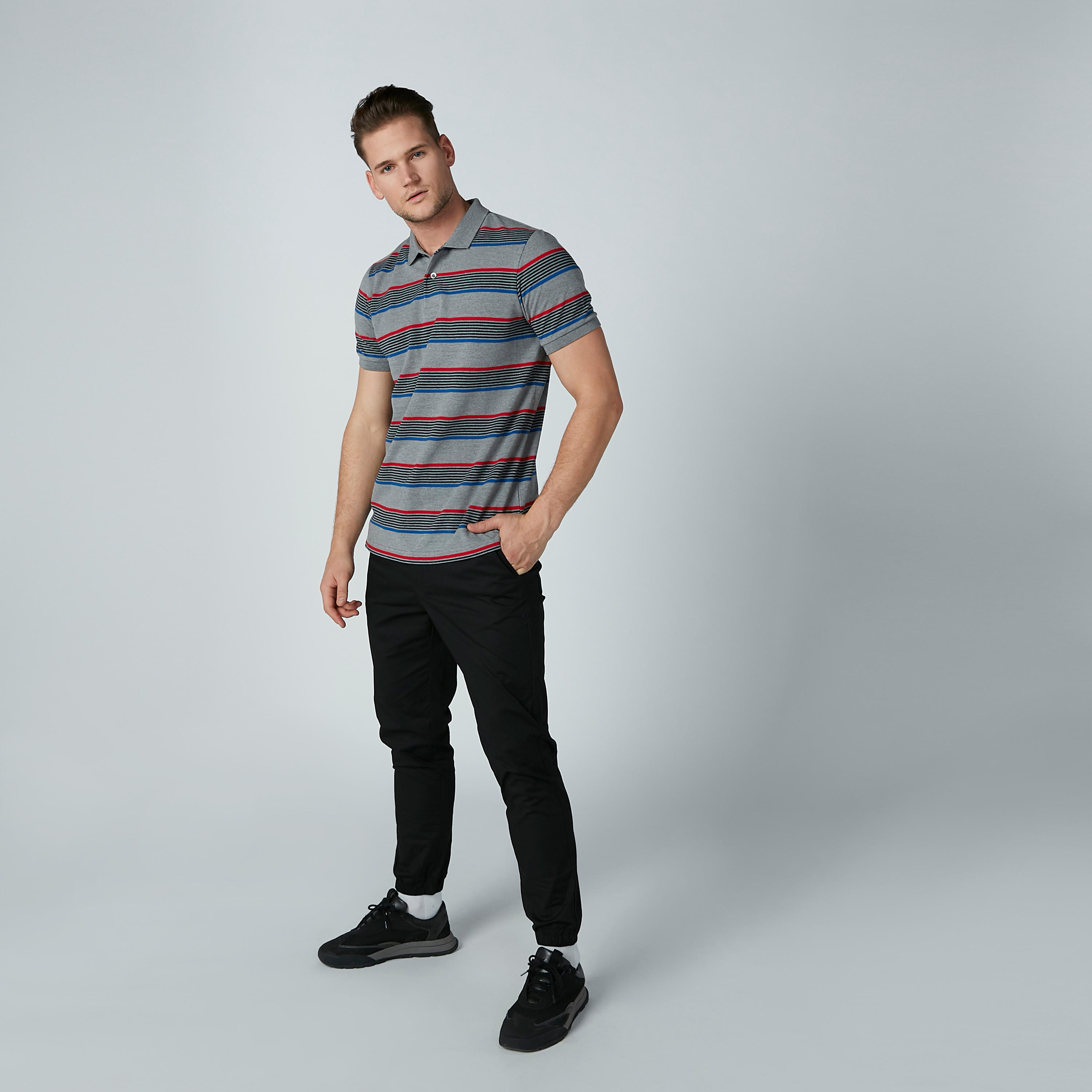 بنطال رياضي سادة طويل بجيوب-men-clothing-bottoms-joggers-image-2