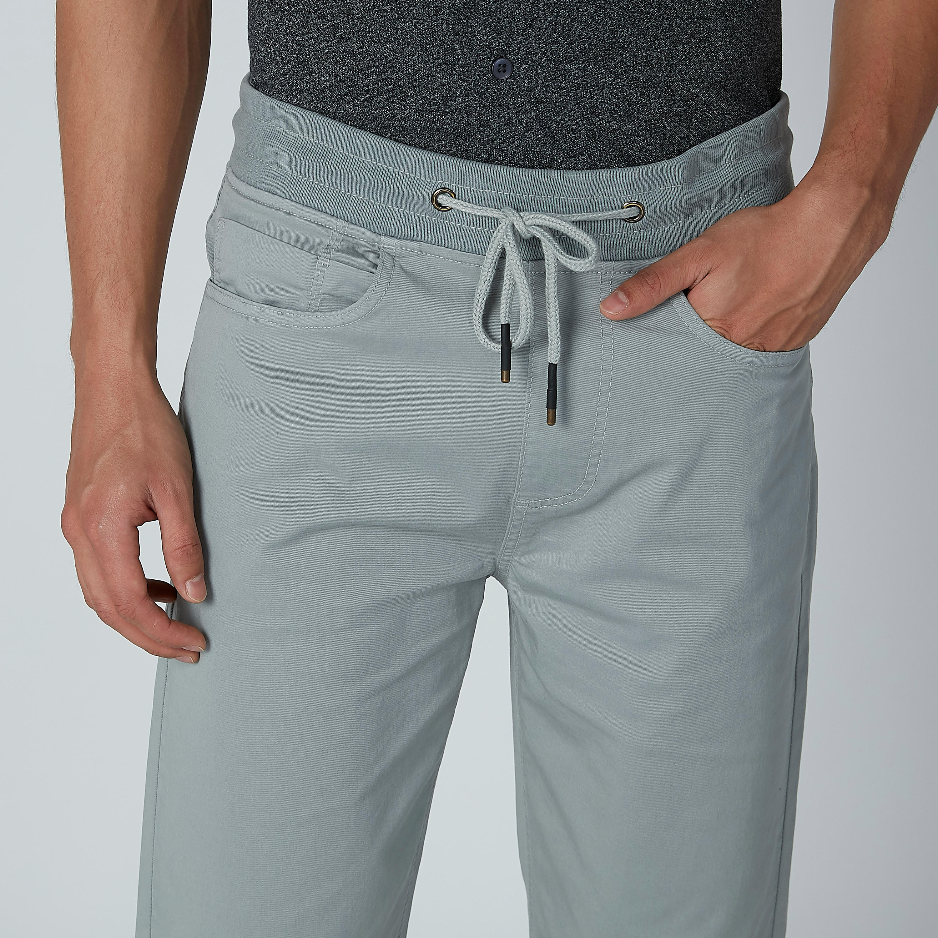 شورت سادة برباط وجيوب-men-clothing-bottoms-shorts-image-3
