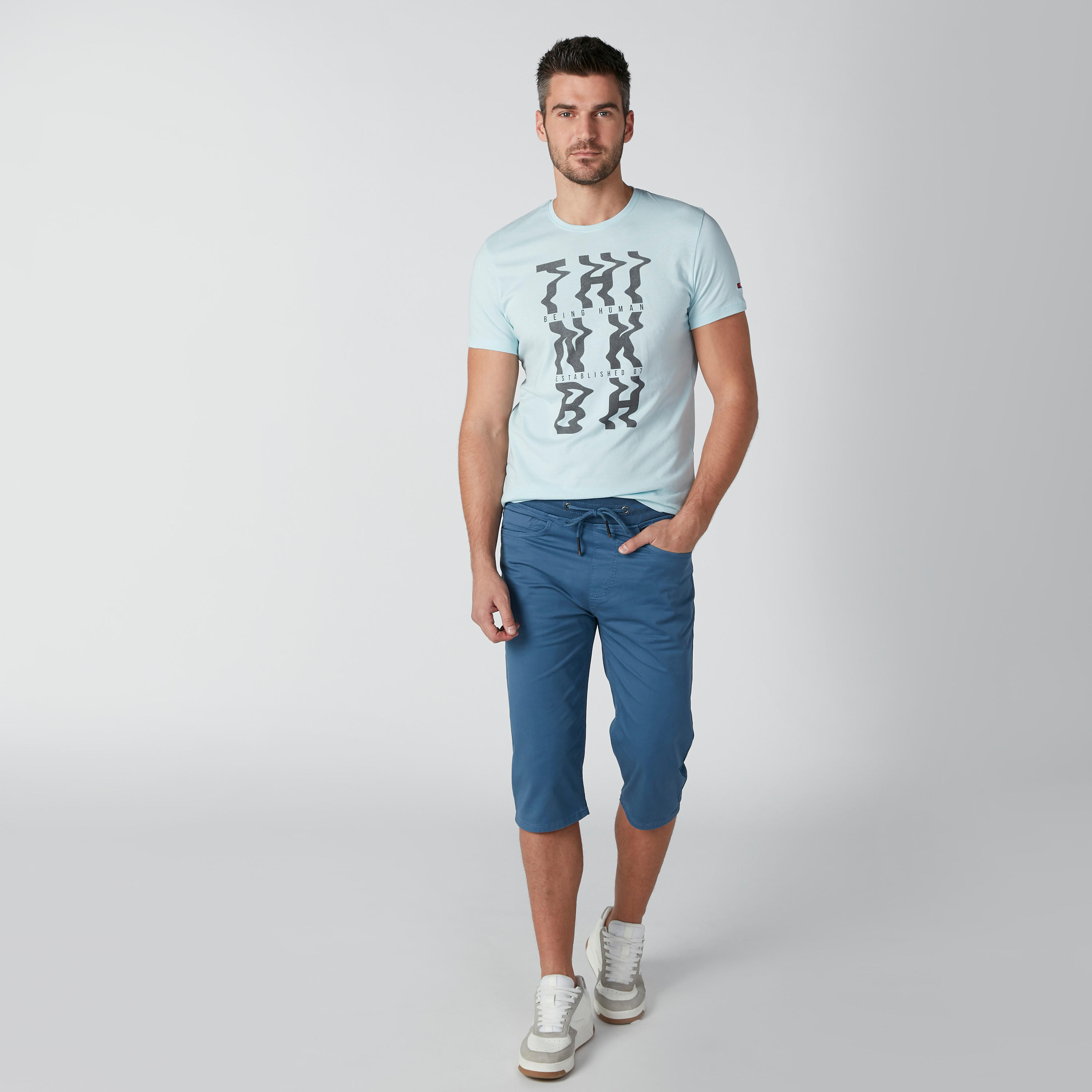 شورت بقصّة سكيني ورباط وجيوب-men-clothing-bottoms-shorts-image-1
