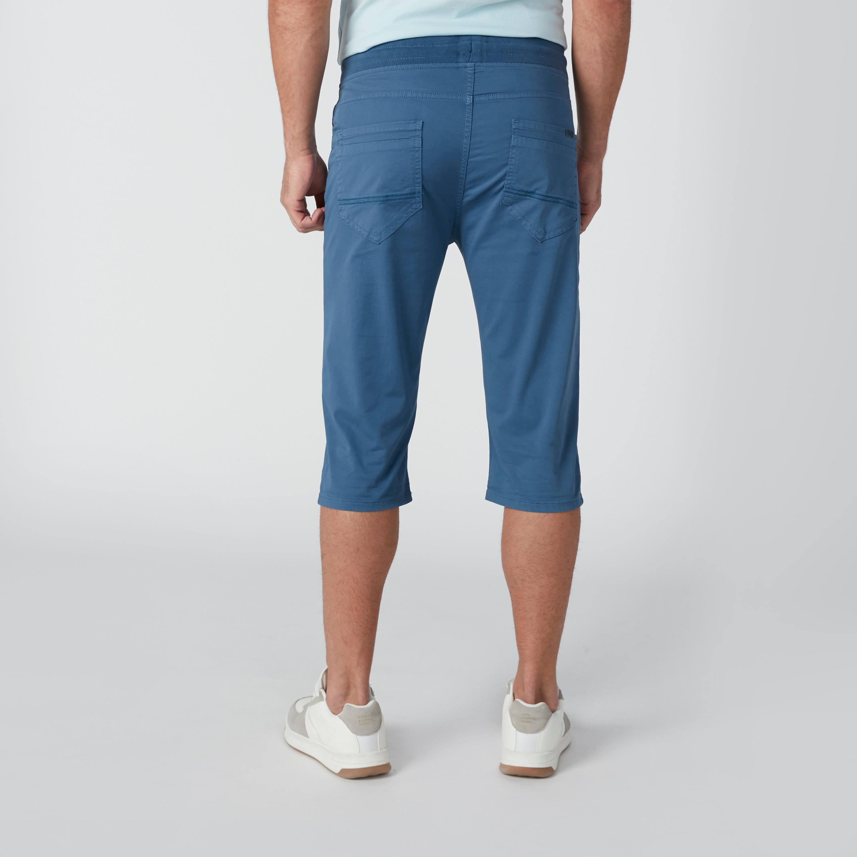 شورت بقصّة سكيني ورباط وجيوب-men-clothing-bottoms-shorts-image-3