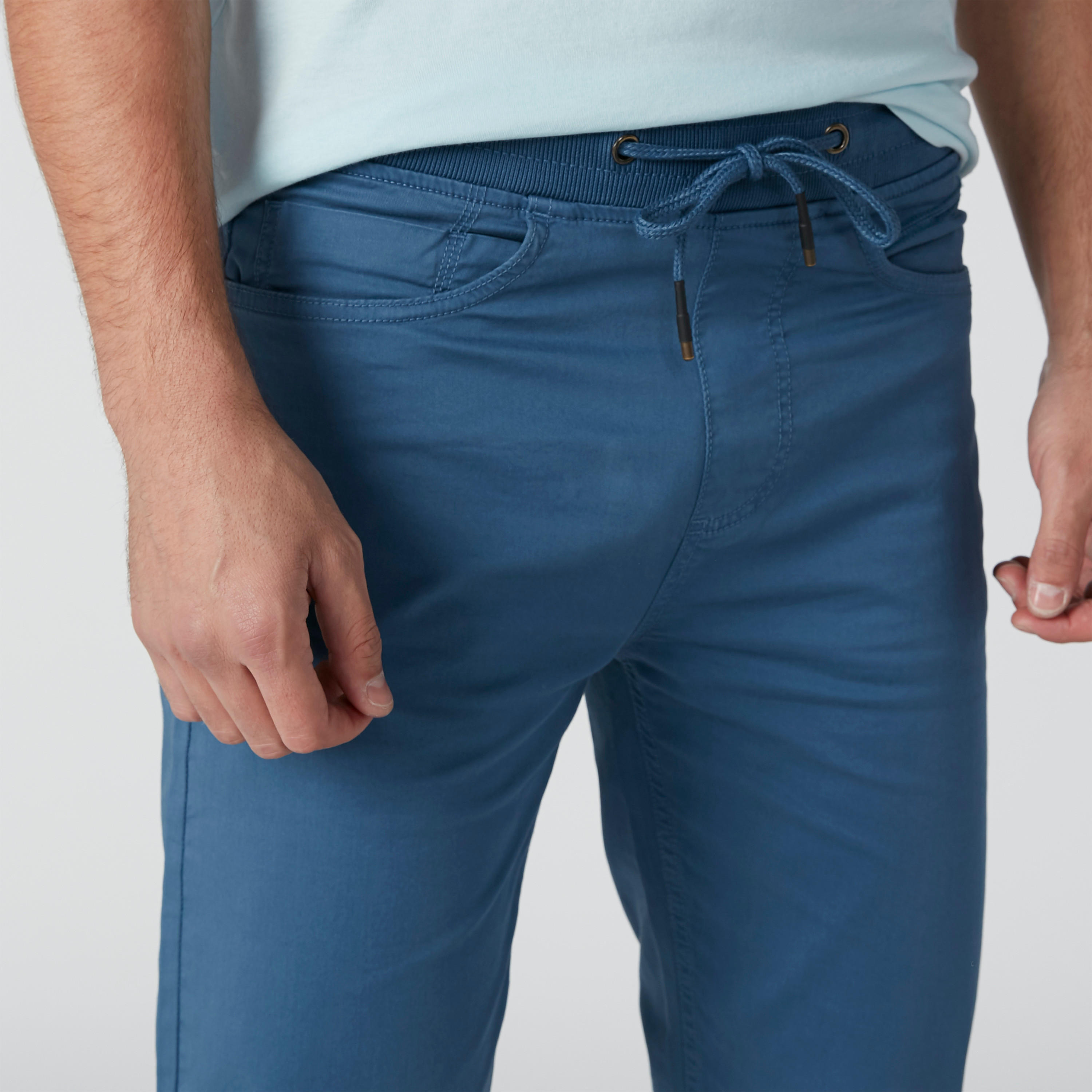 شورت بقصّة سكيني ورباط وجيوب-men-clothing-bottoms-shorts-image-5
