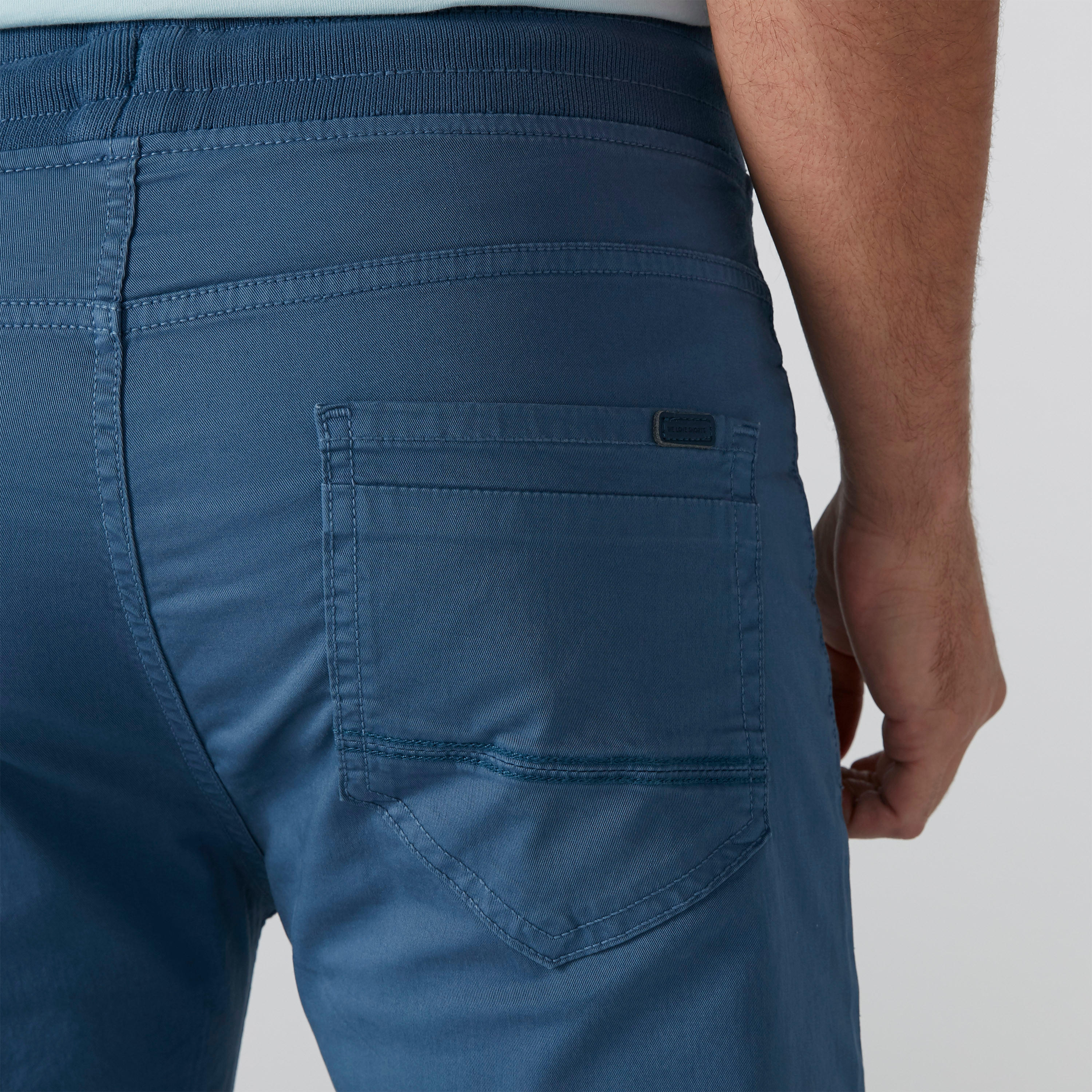 شورت بقصّة سكيني ورباط وجيوب-men-clothing-bottoms-shorts-image-6