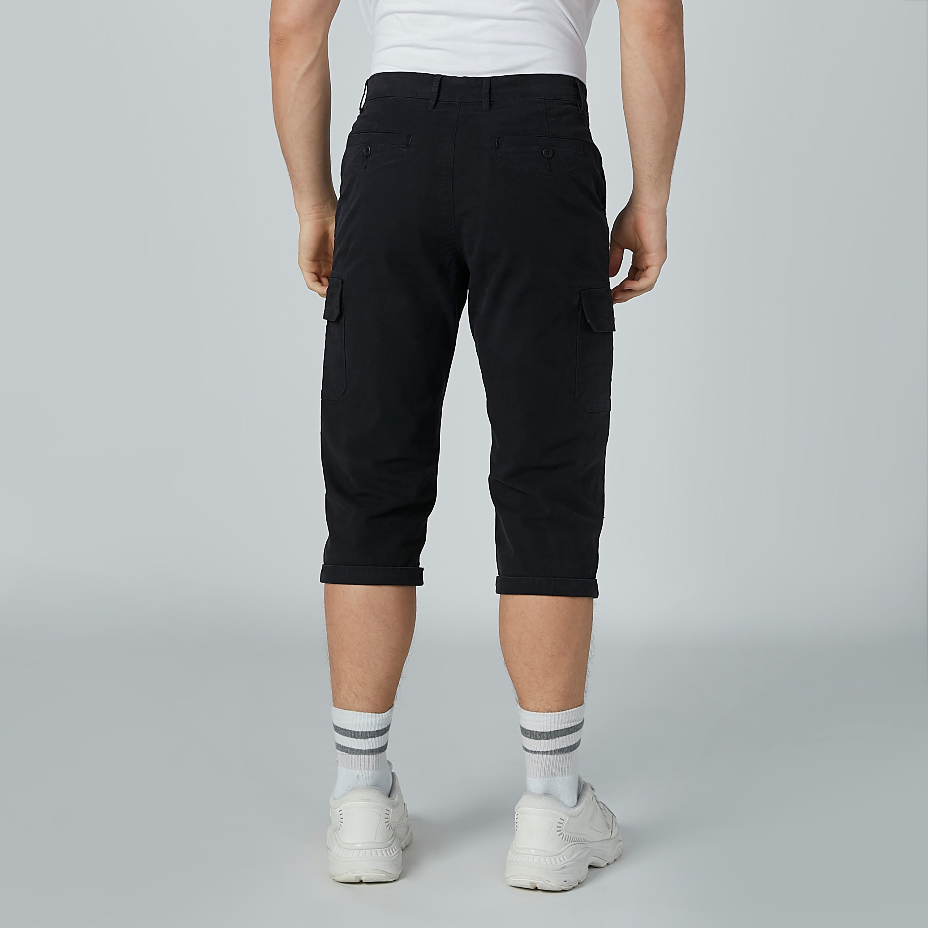 شورت سادة بسحّاب إغلاق وجيوب-men-clothing-bottoms-shorts-image-4