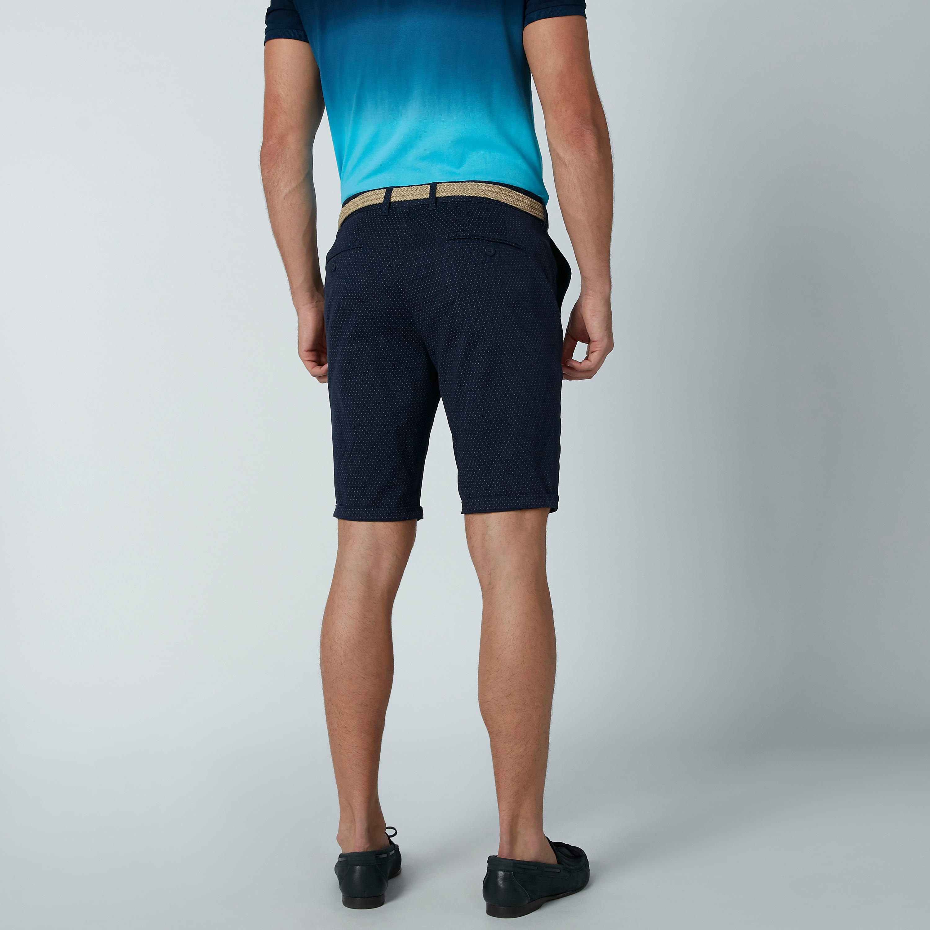 شورت بجيوب وحلقات حزام وطبعات منقّطة-men-clothing-bottoms-shorts-image-5
