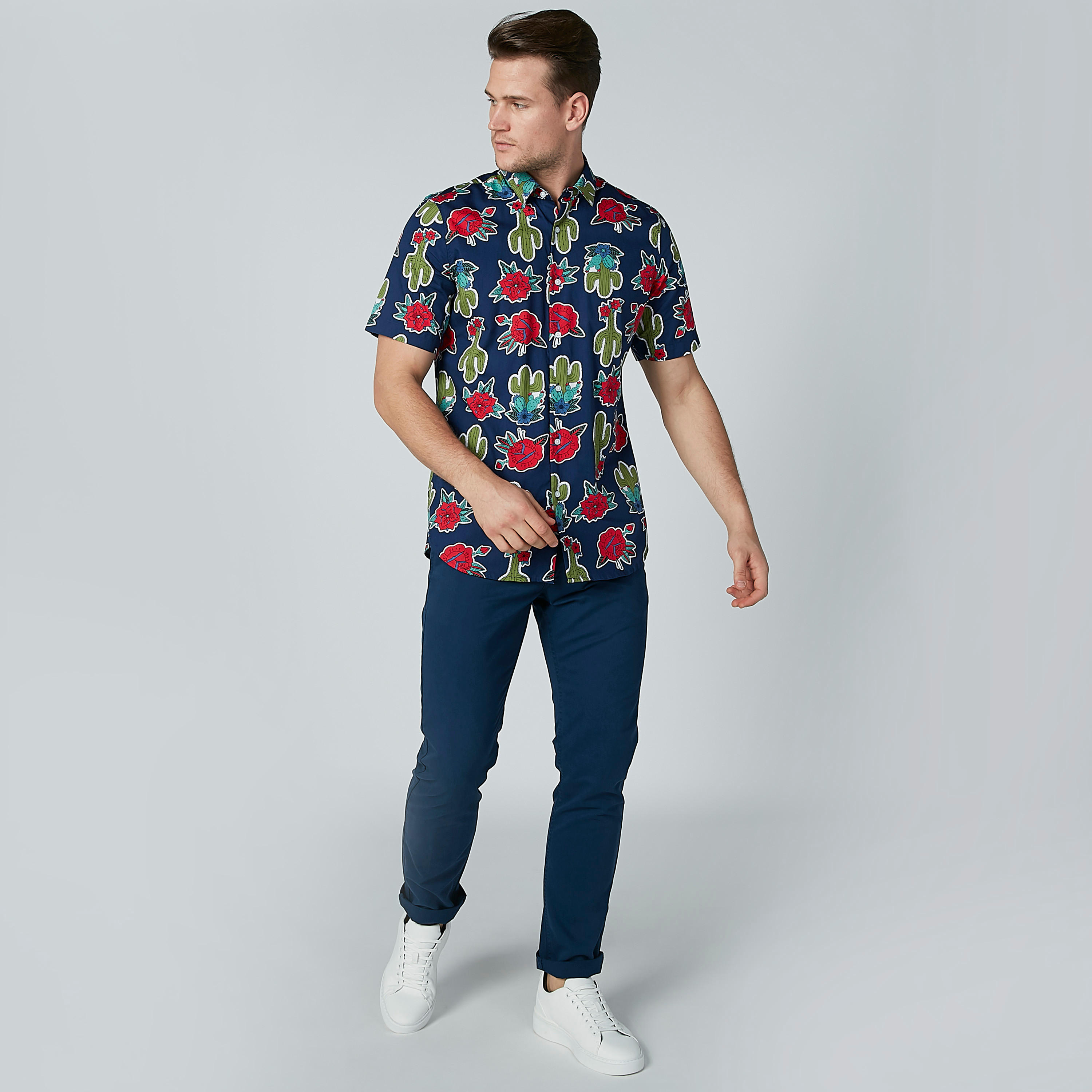 بنطال شينو سادة بسحّاب إغلاق وجيوب-men-clothing-bottoms-trousersandchinos-trousers-image-2
