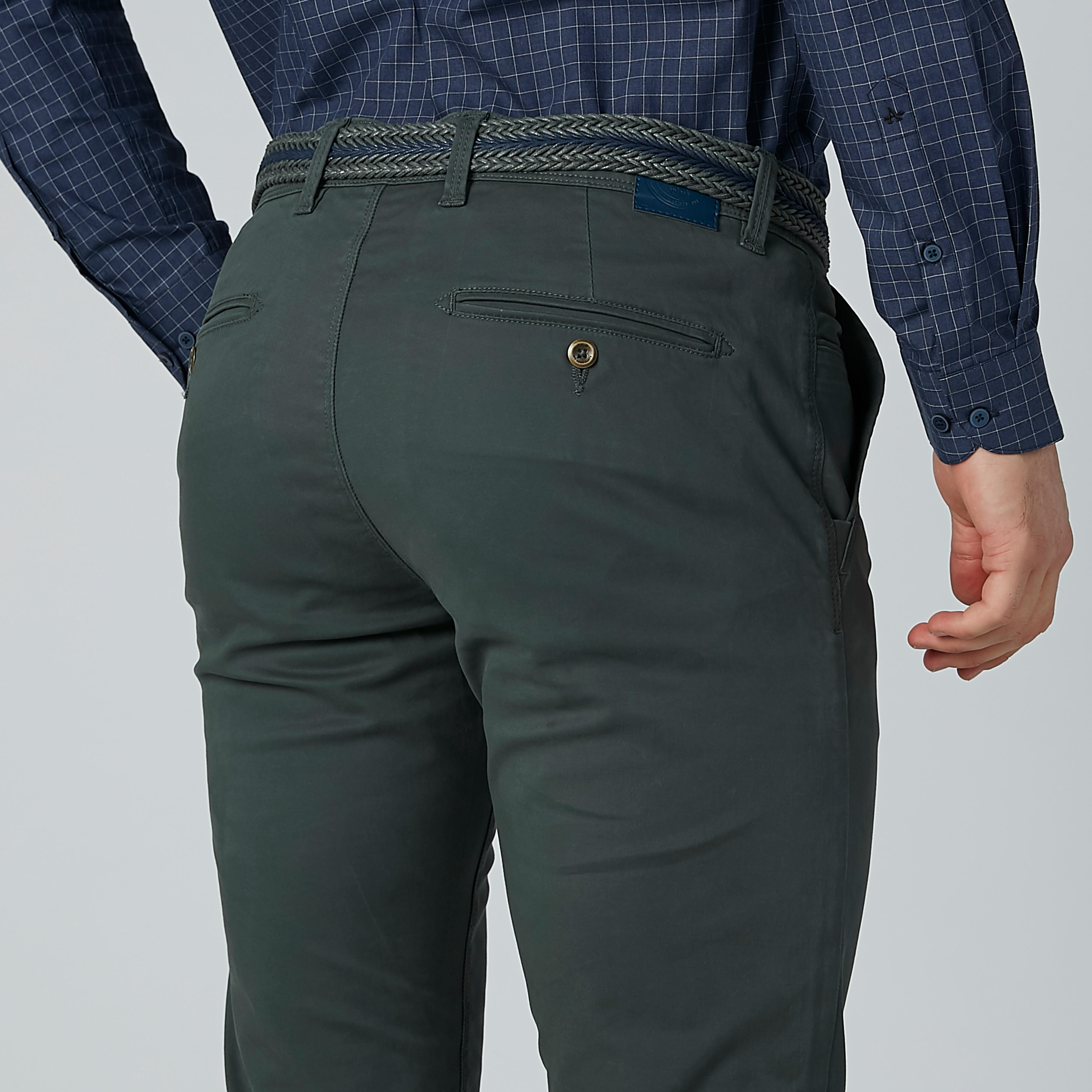 بنطال شينو سادة بجيوب-men-clothing-bottoms-trousersandchinos-trousers-image-6