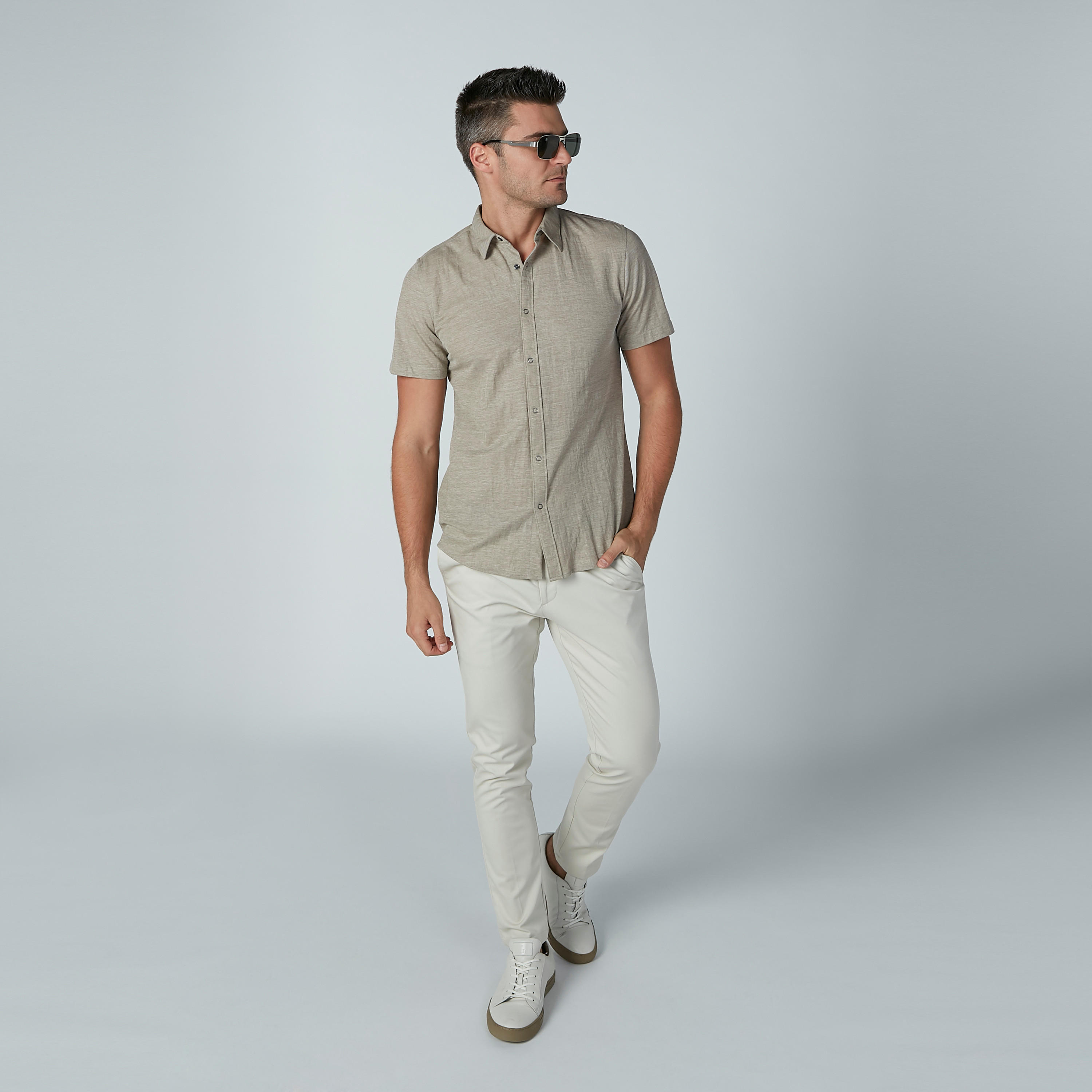 بنطال رسمي سادة بجيوب وحلقات للحزام-men-clothing-bottoms-trousersandchinos-trousers-image-2