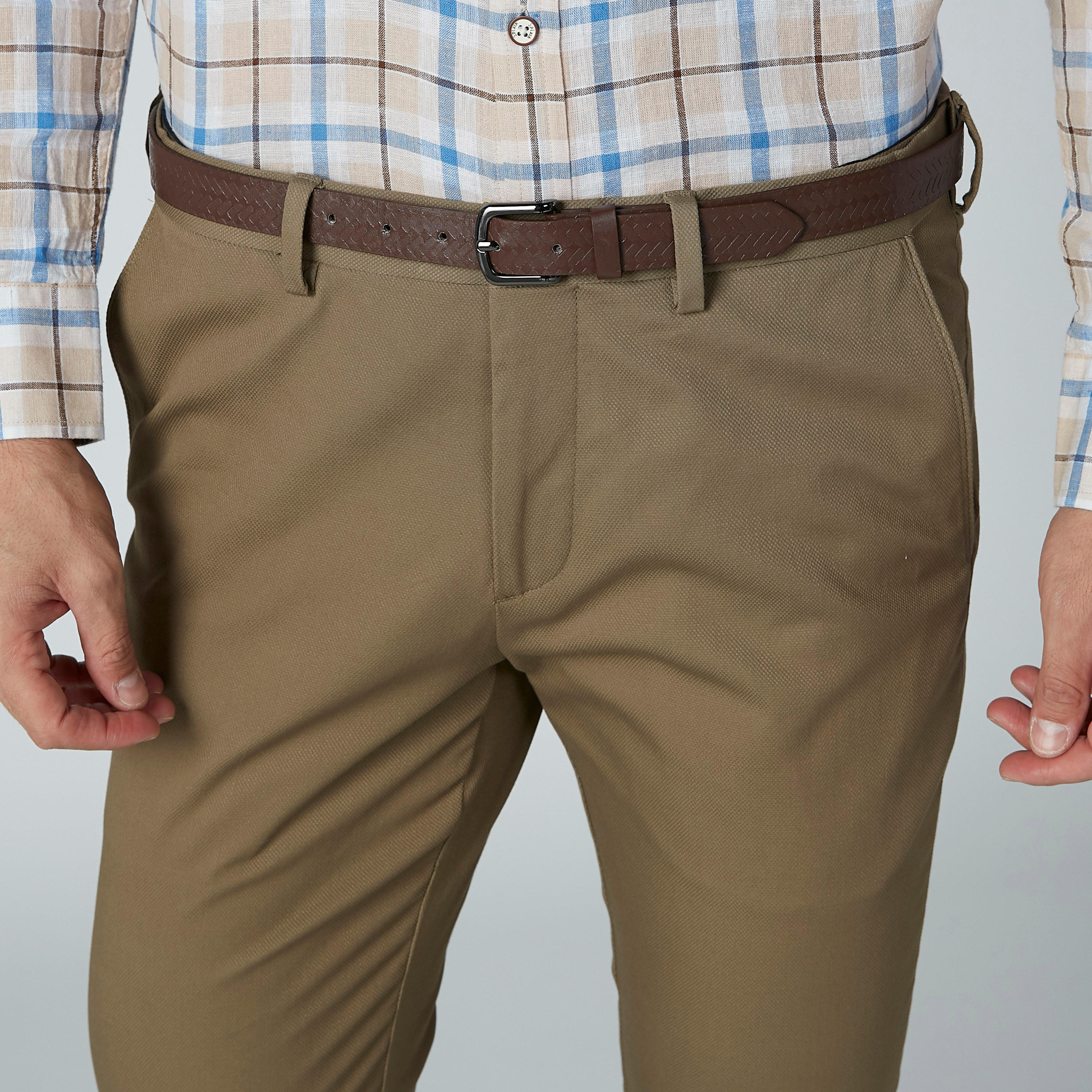 بنطال رسمي سادة بجيوب وحلقات للحزام-men-clothing-bottoms-trousersandchinos-trousers-image-3