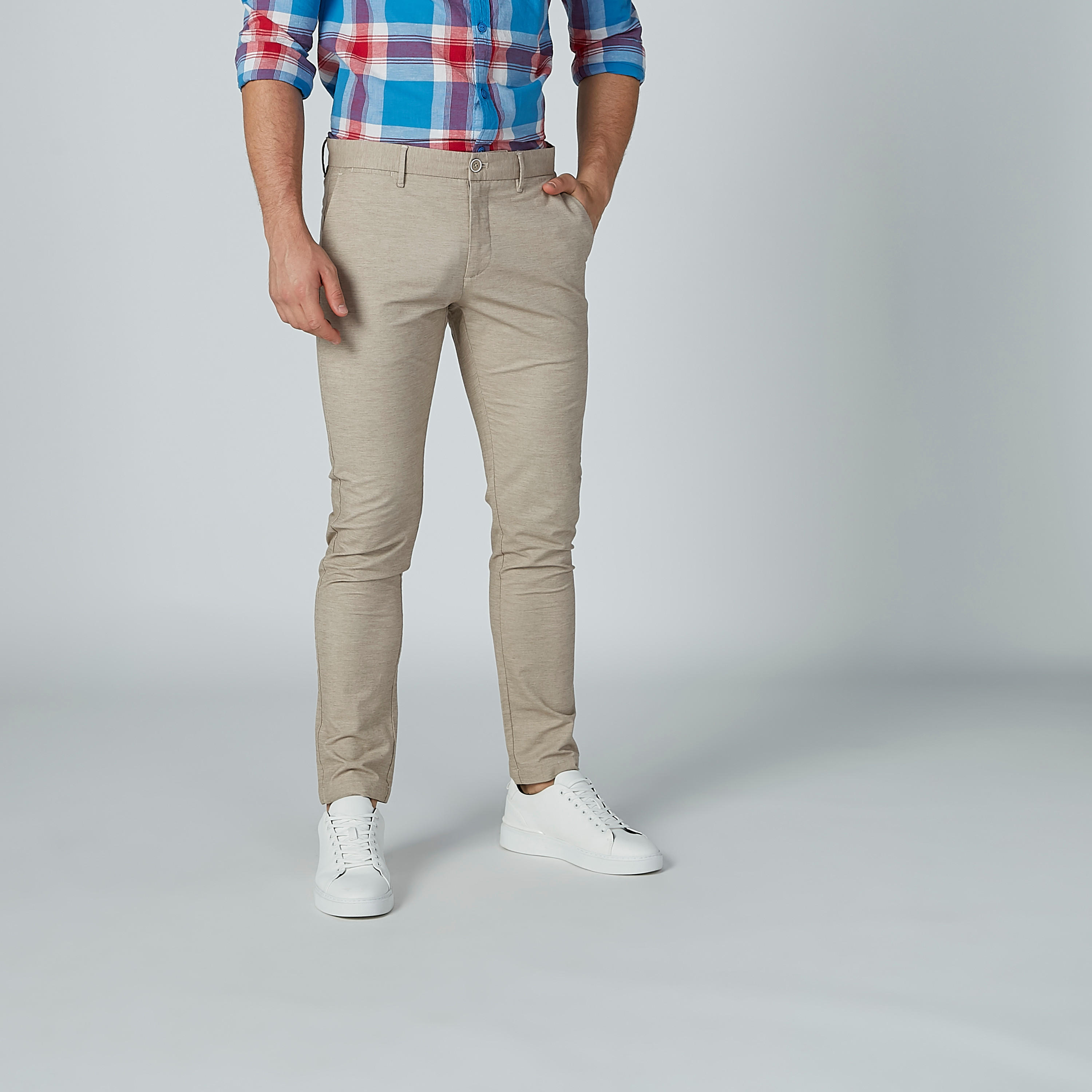 بنطال شينو طويل سادة بجيوب-men-clothing-bottoms-trousersandchinos-trousers-image-1