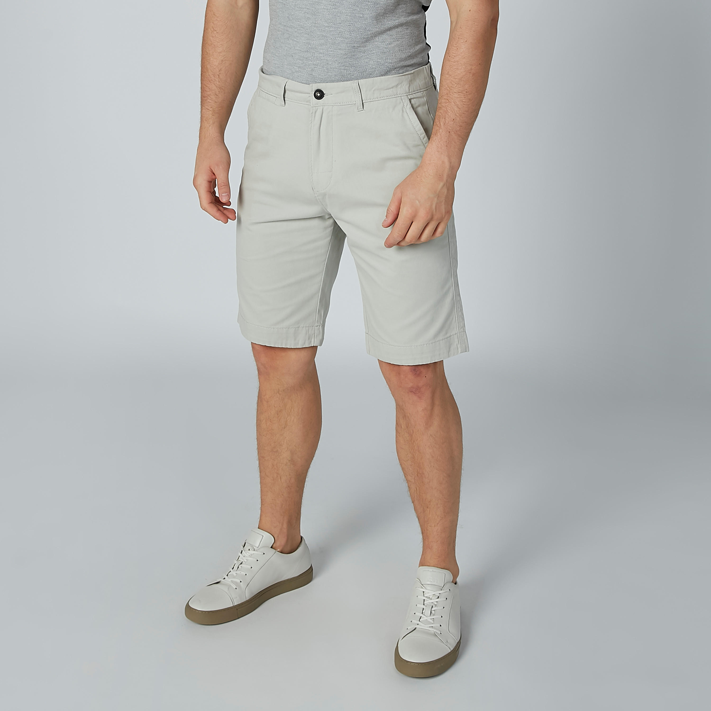 شورت سادة بجيوب-men-clothing-bottoms-shorts-image-1