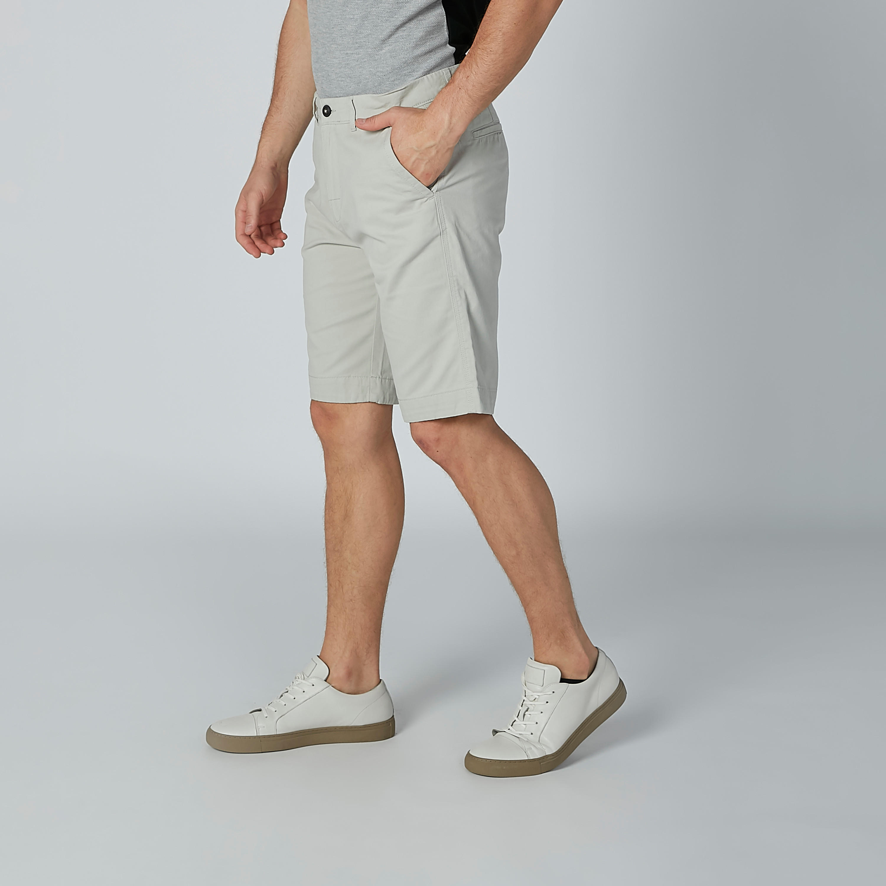 شورت سادة بجيوب-men-clothing-bottoms-shorts-image-5