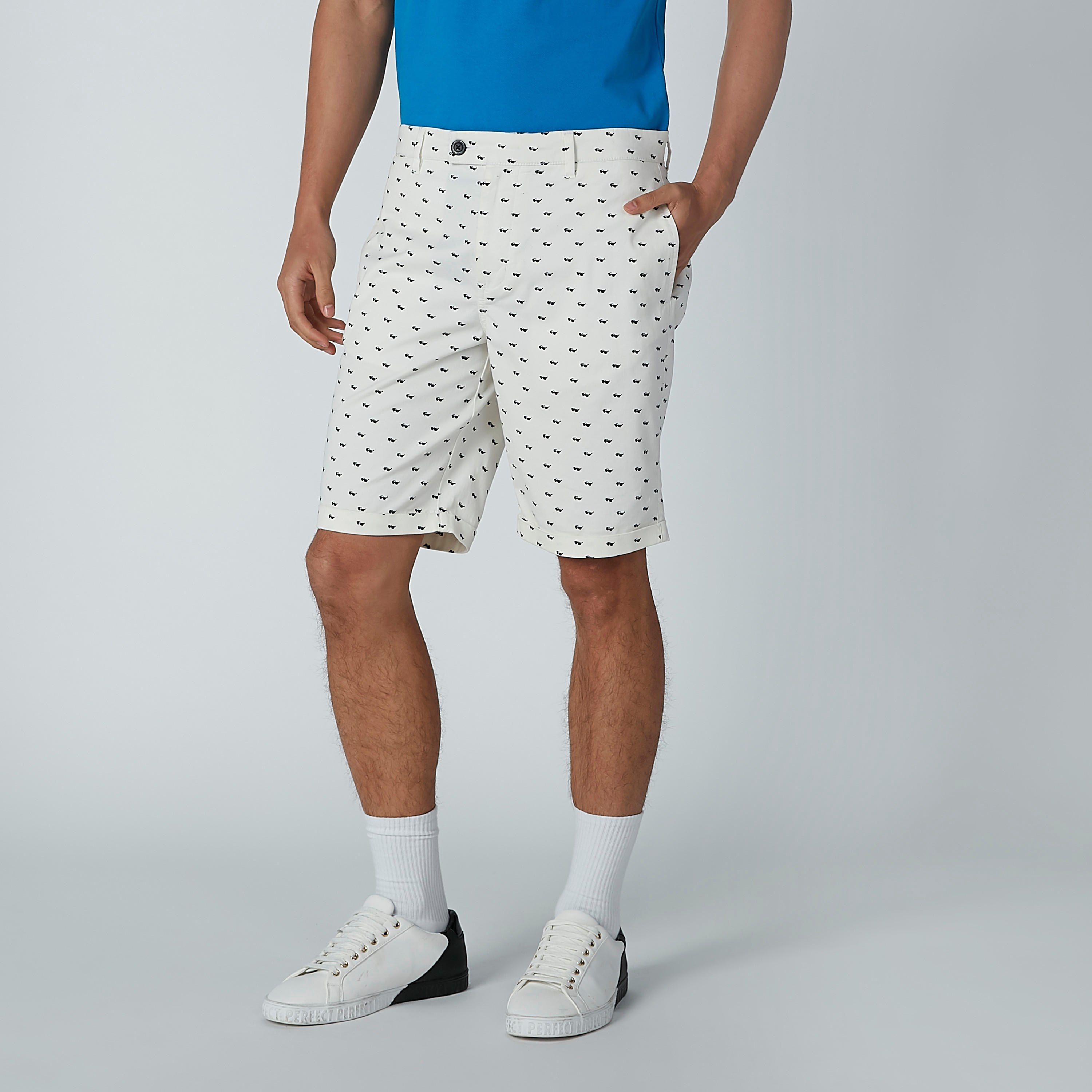 شورت بجيوب وحلقات حزام وطبعات-men-clothing-bottoms-shorts-image-1