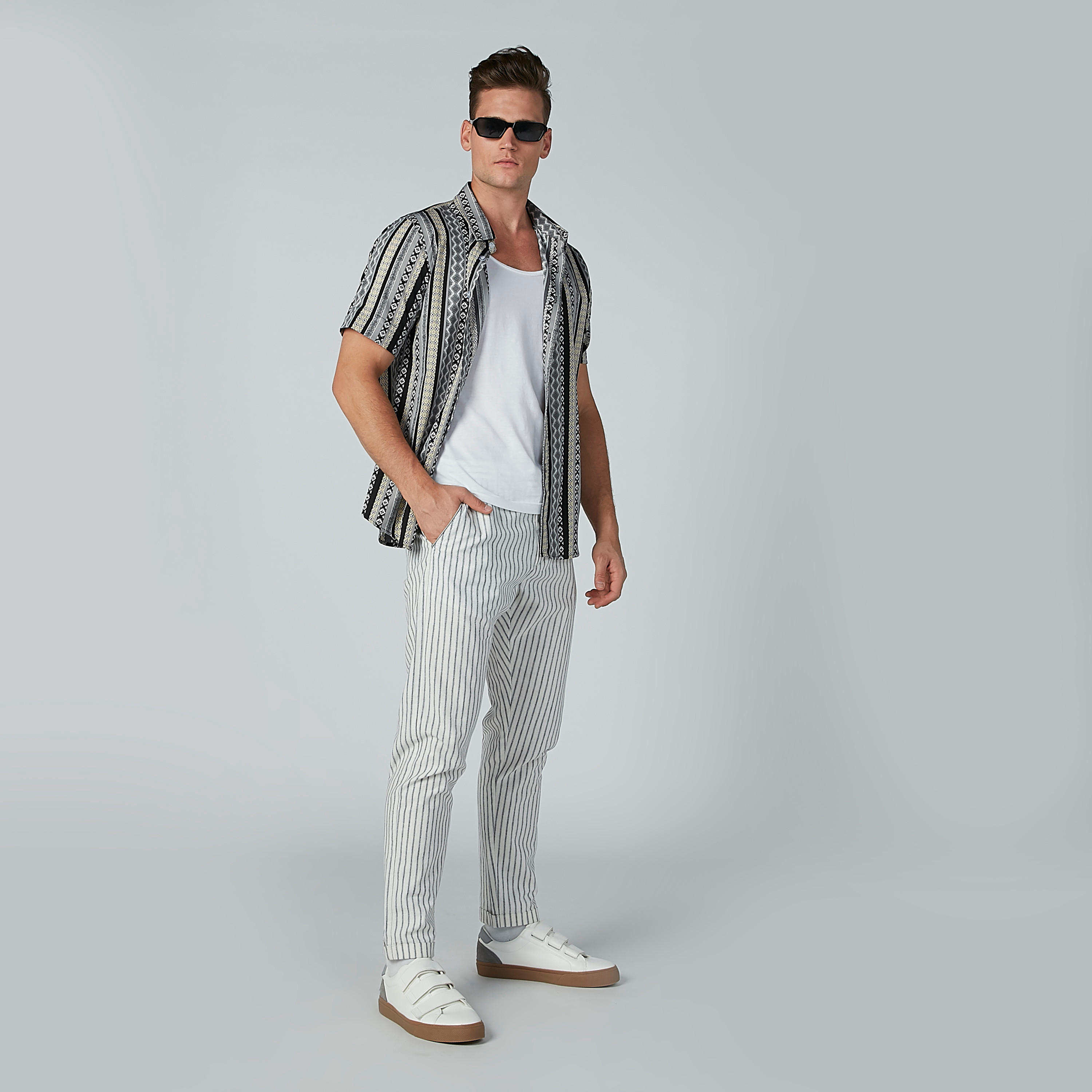 بنطال مقلم بجيوب-men-clothing-bottoms-trousersandchinos-trousers-image-2