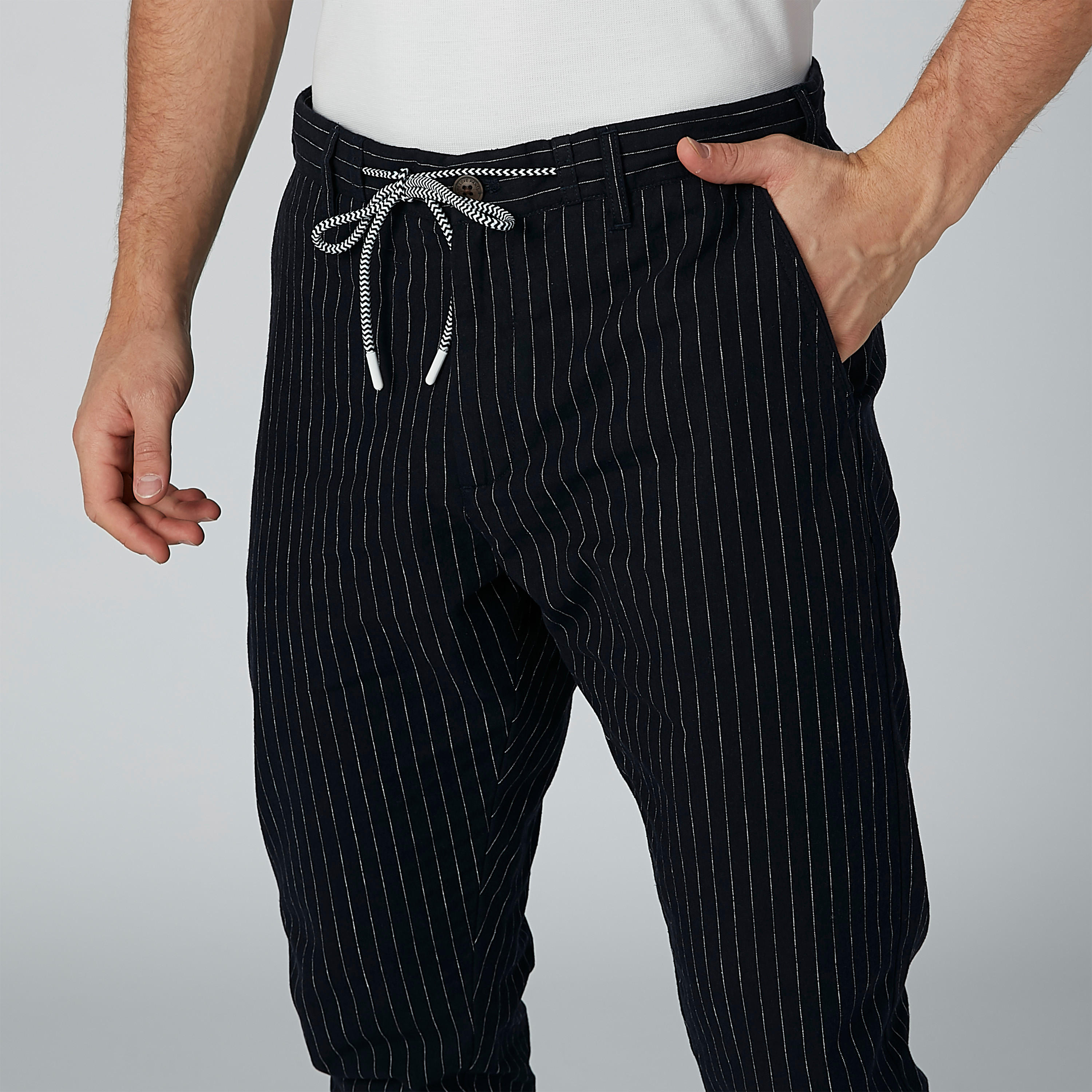 بنطال مقلم بجيوب-men-clothing-bottoms-trousersandchinos-trousers-image-3