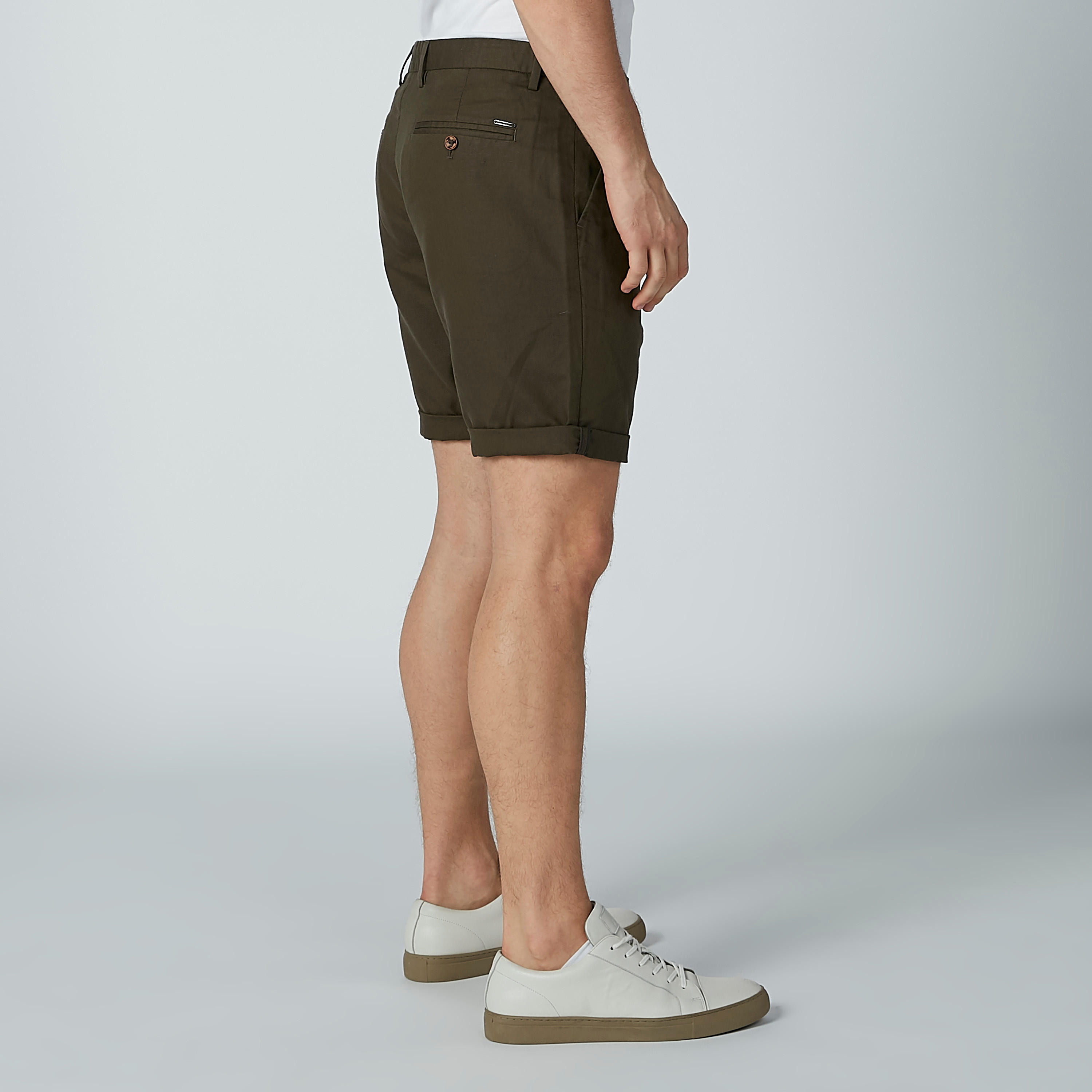 شورت سادة بجيوب وحلقات حزام-men-clothing-bottoms-shorts-image-4
