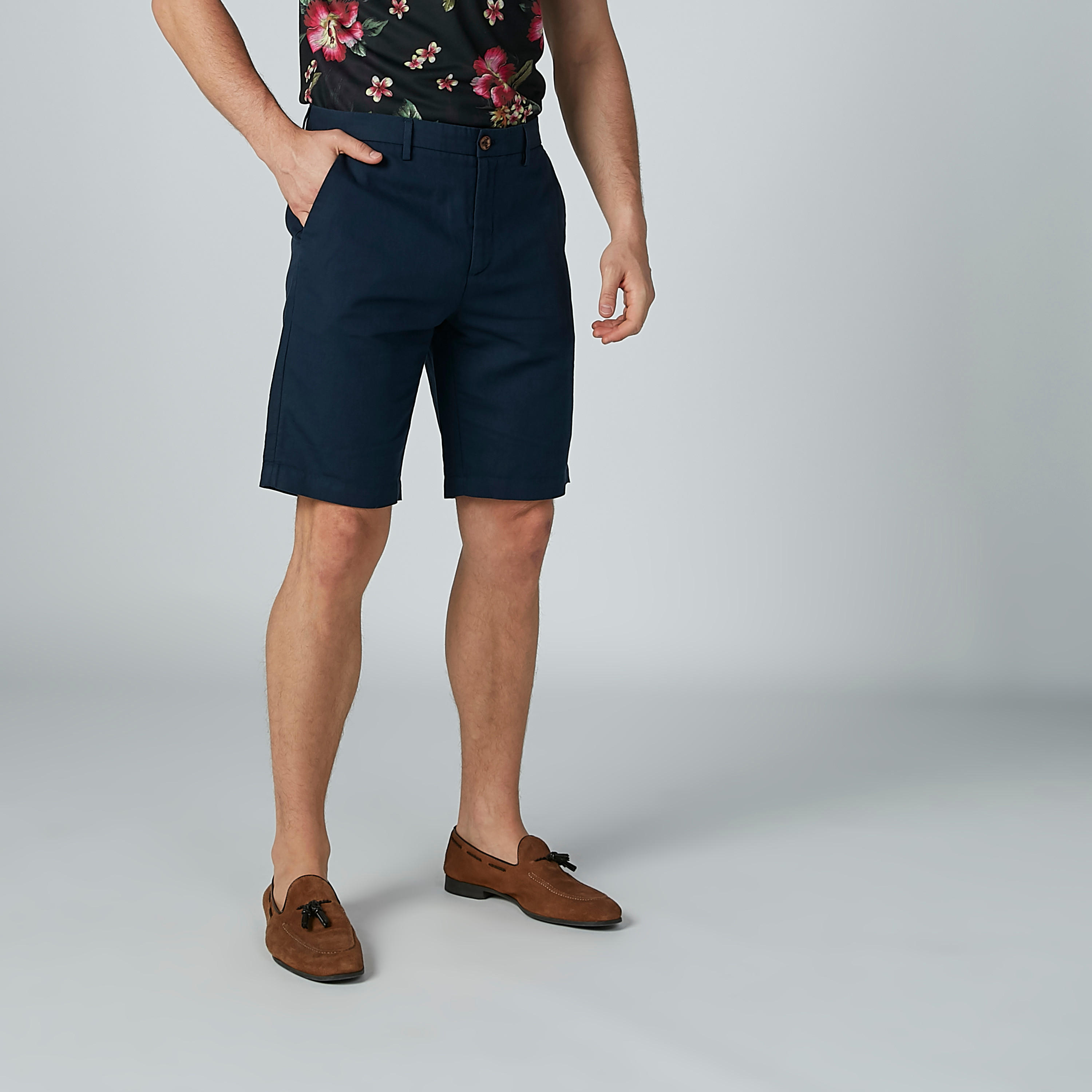 شورت سادة بجيوب-men-clothing-bottoms-shorts-image-3