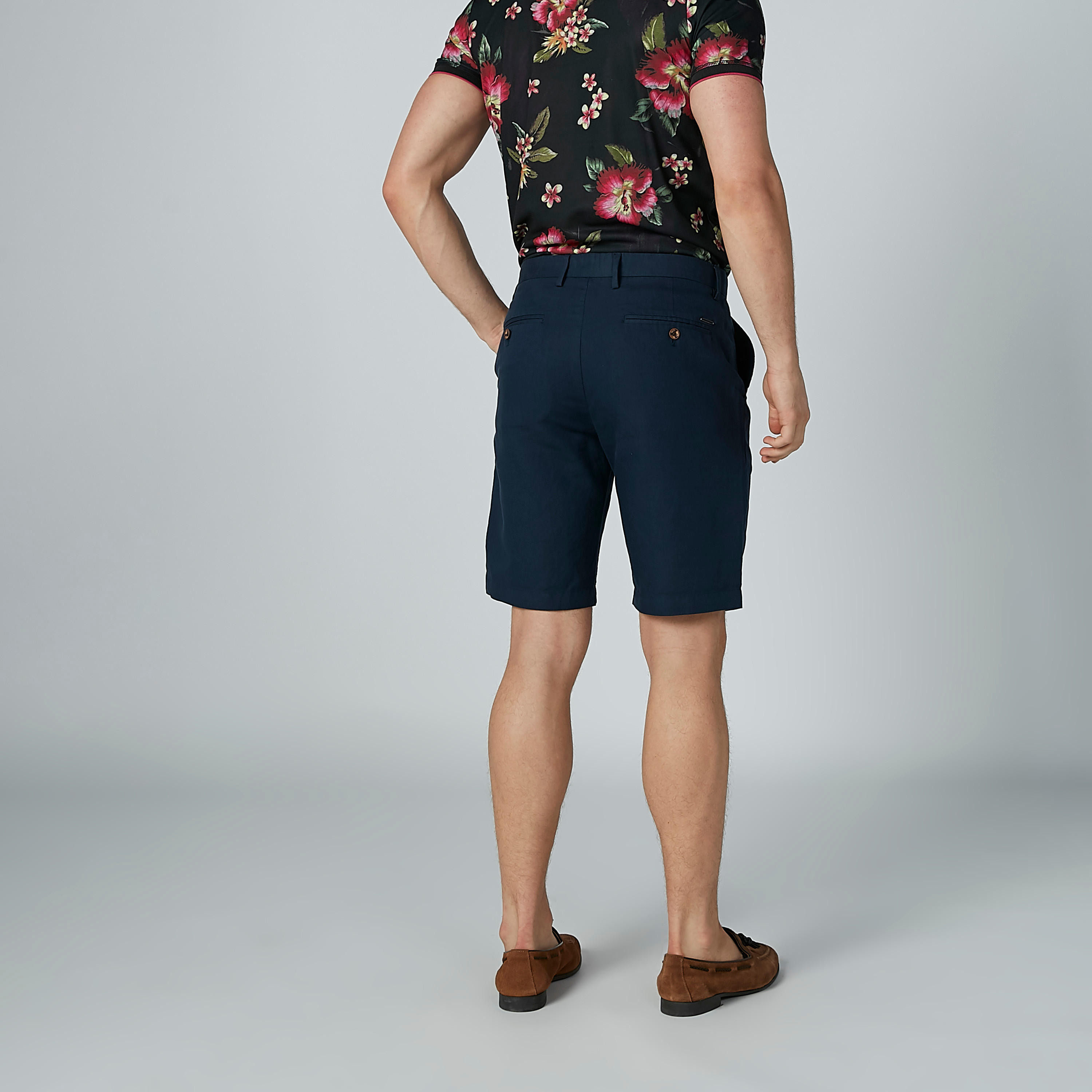 شورت سادة بجيوب-men-clothing-bottoms-shorts-image-4