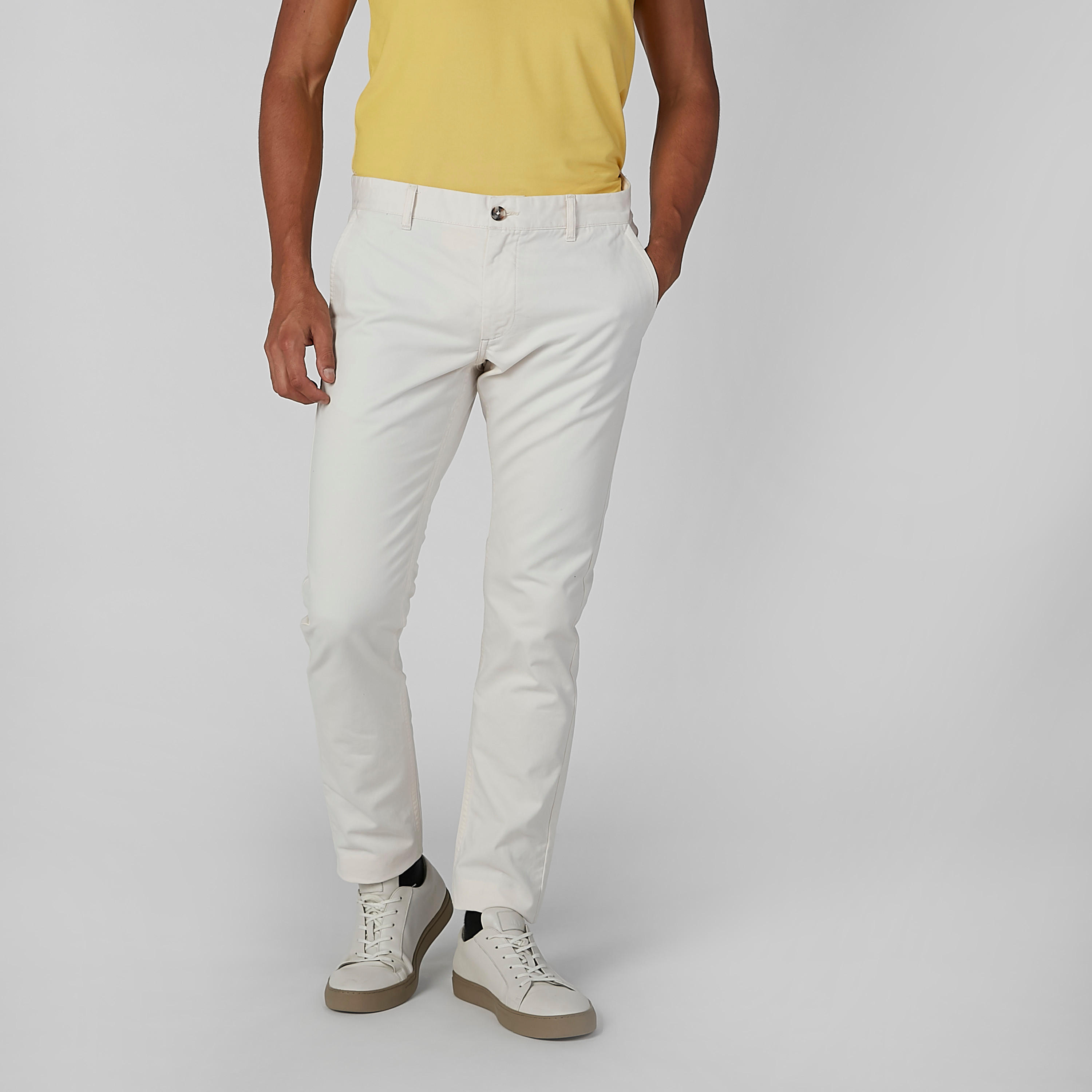 بنطال سادة طويل بتفاصيل جيوب-men-clothing-bottoms-trousersandchinos-trousers-image-5