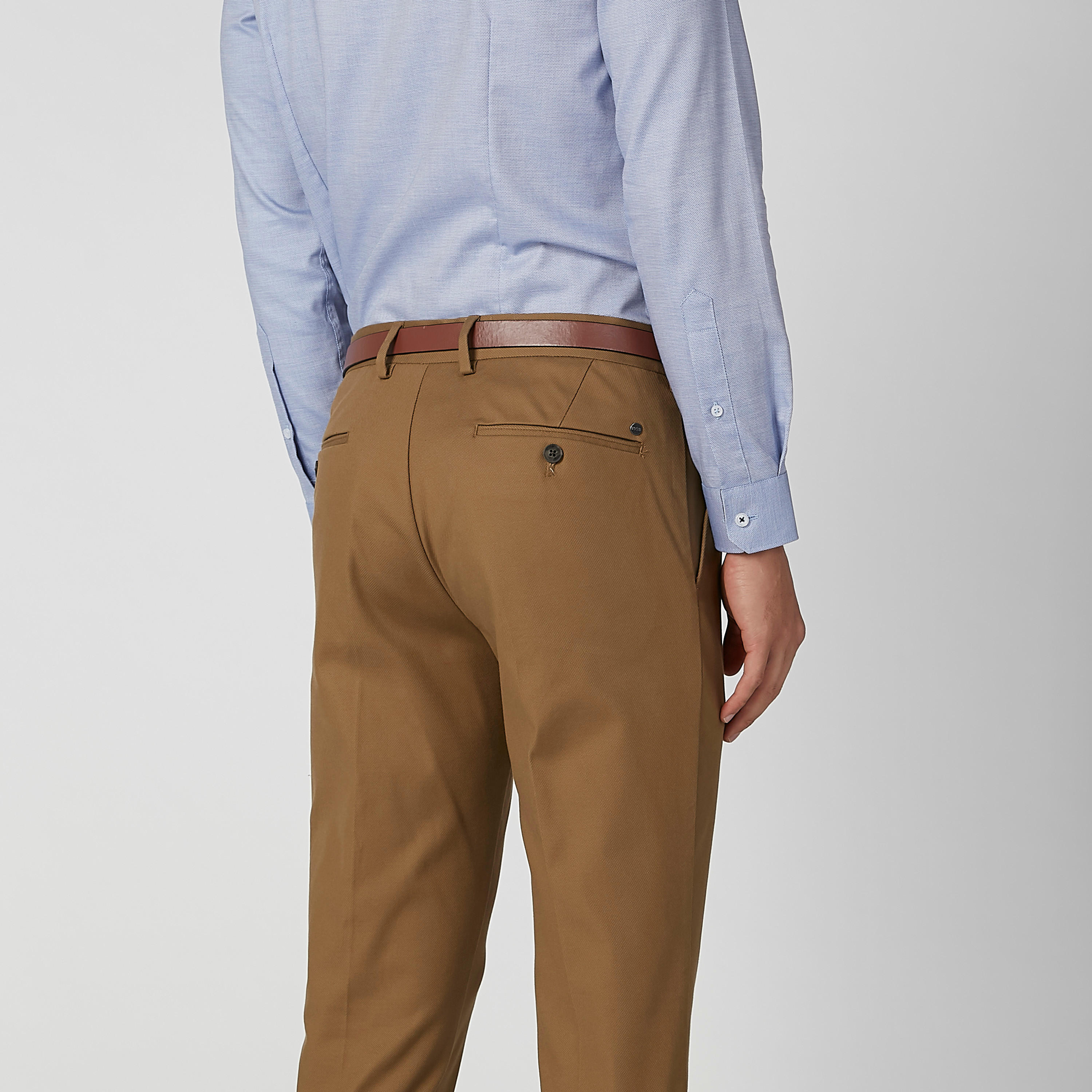 بنطلون شينو سادة سليم بجيوب من خامات مستدامة-men-clothing-bottoms-trousersandchinos-trousers-image-6