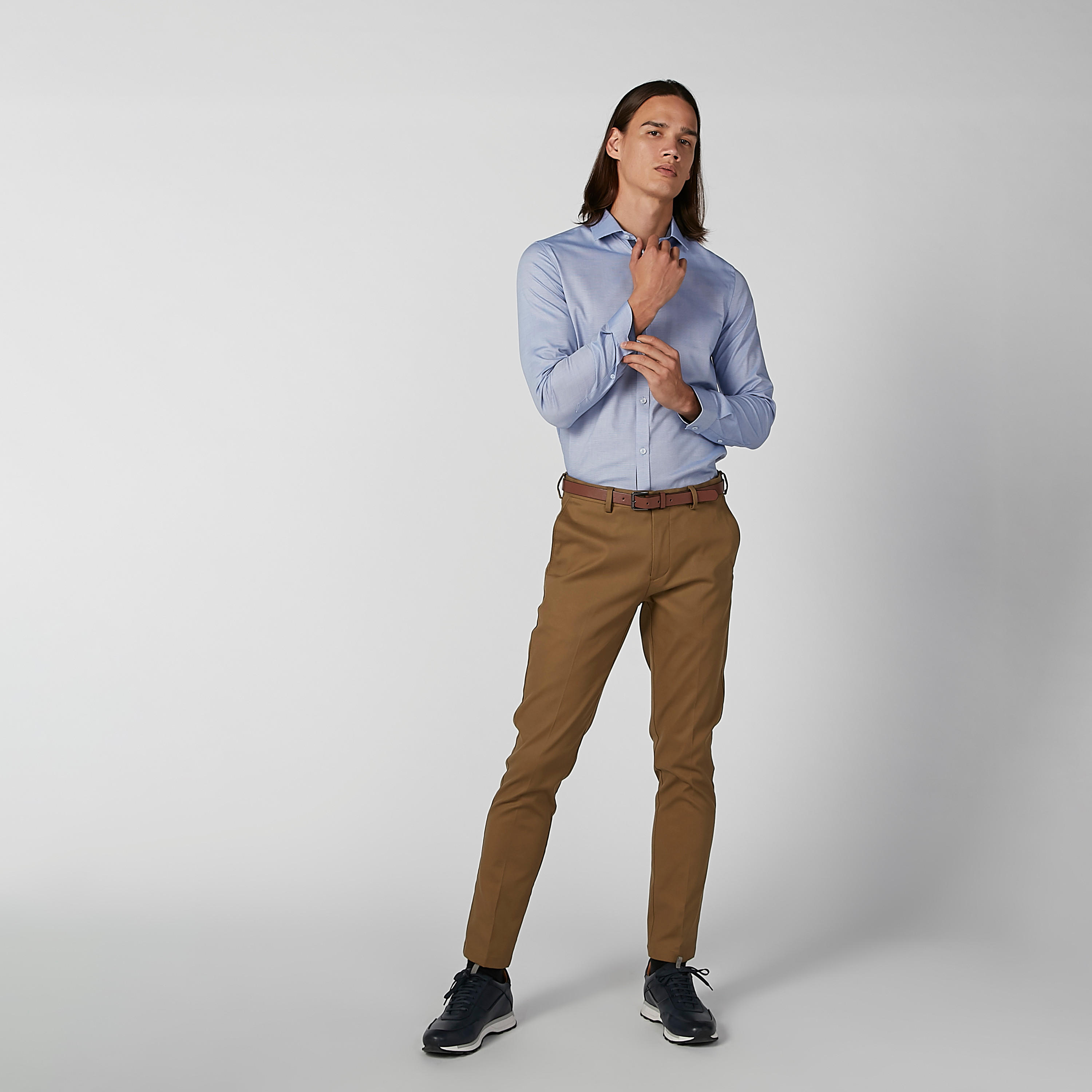 بنطلون شينو سادة سليم بجيوب من خامات مستدامة-men-clothing-bottoms-trousersandchinos-trousers-image-7
