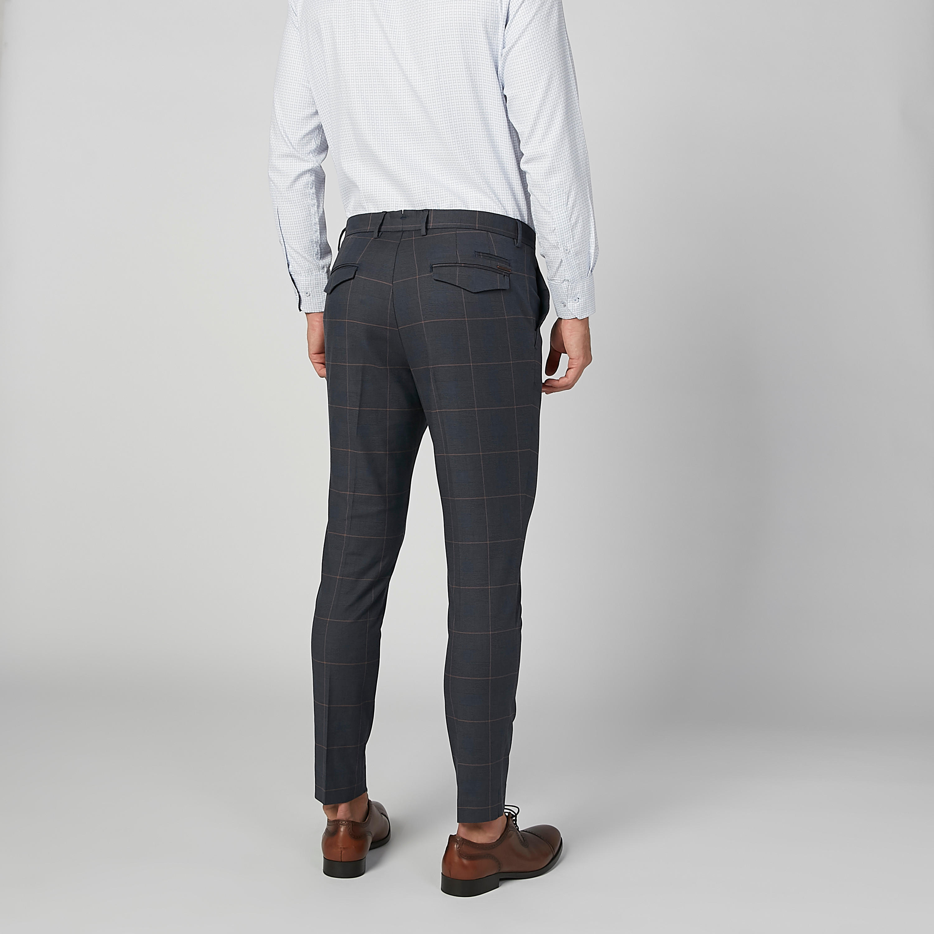 بنطال شينو كاروهات طويل بقصّة سليم وجيوب-men-clothing-bottoms-trousersandchinos-trousers-image-6