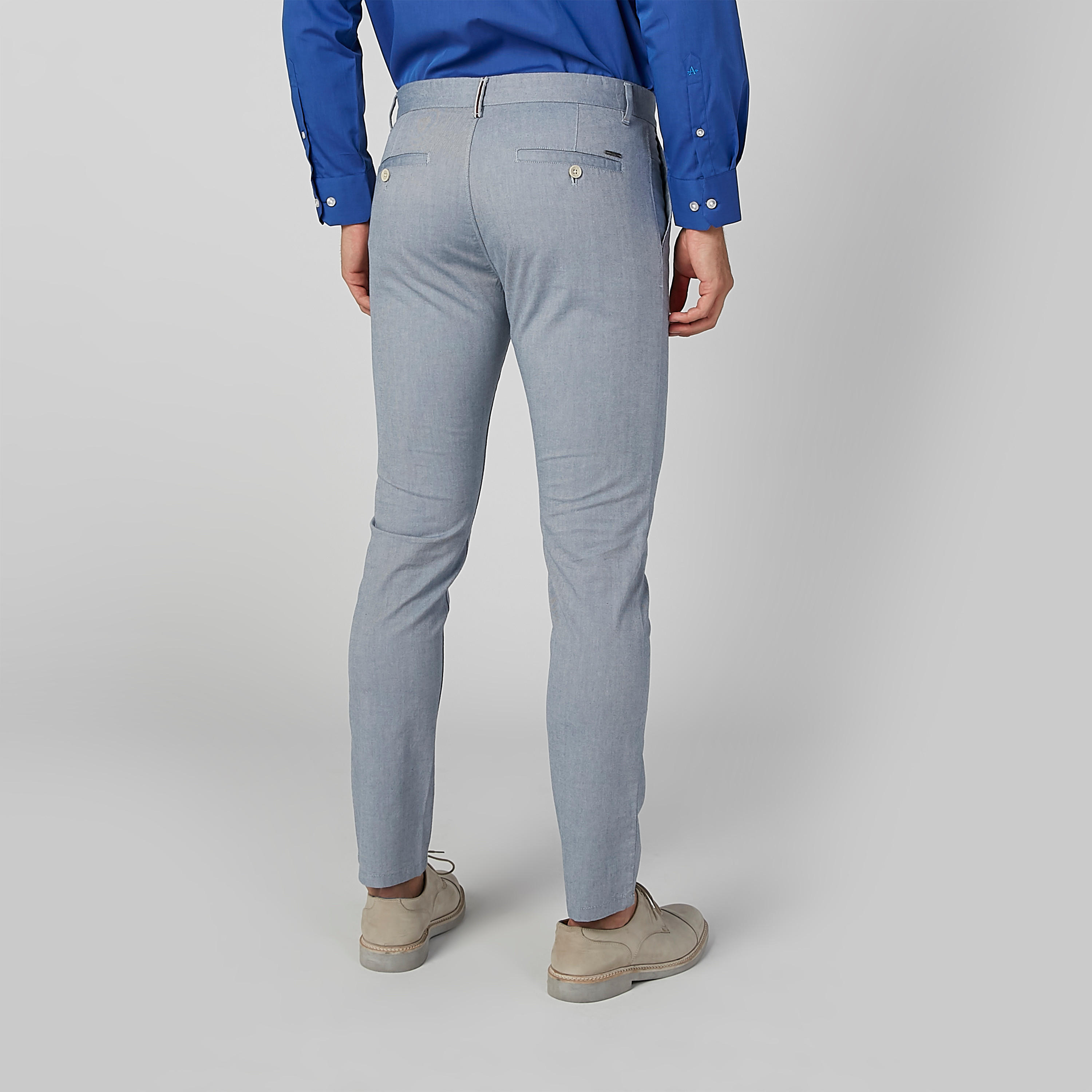 بنطال شينو طويل سادة بقصّة سليم وخصر متوسط الارتفاع وجيوب-men-clothing-bottoms-trousersandchinos-trousers-image-6
