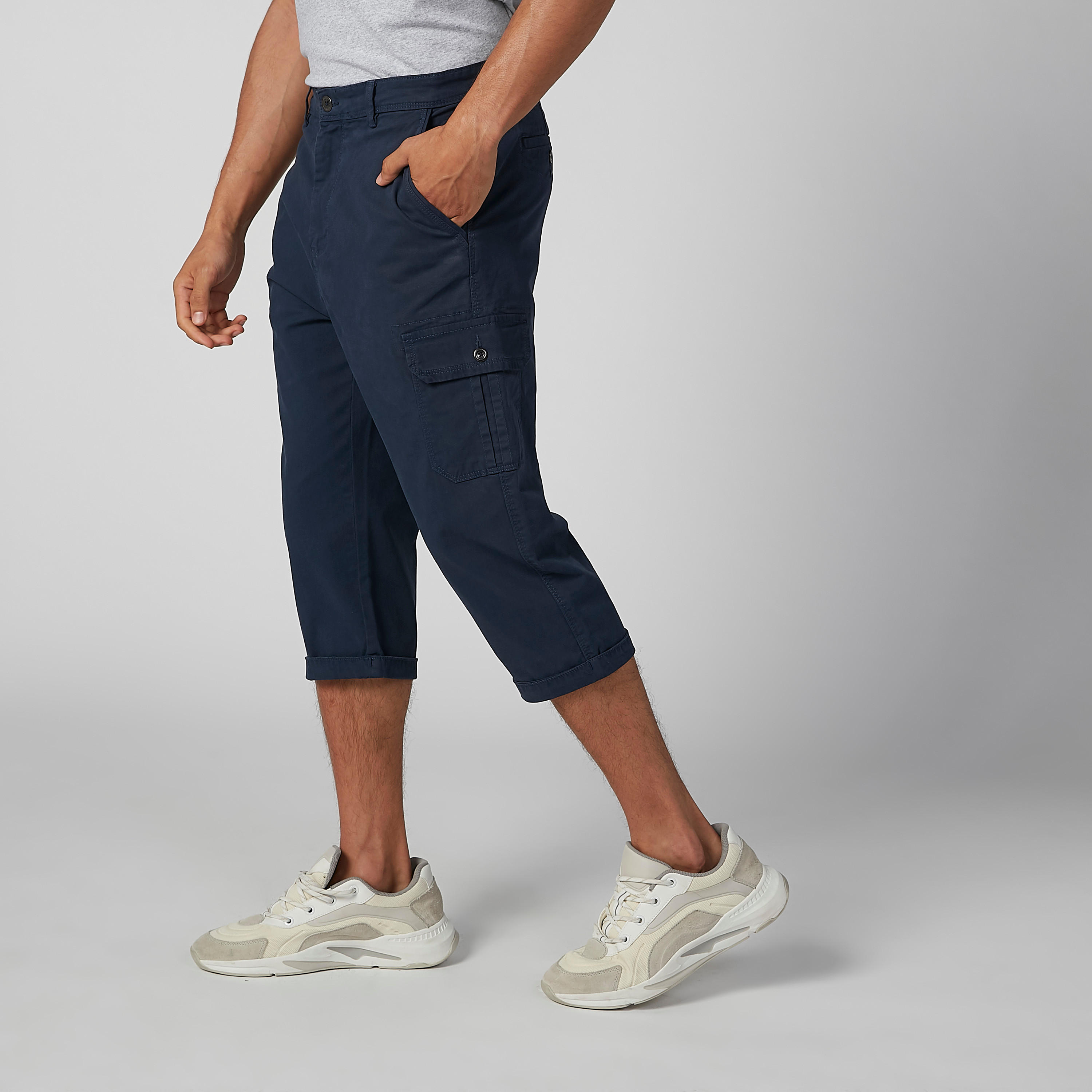 Sustainable Slim Fit Plain Mid Waist 3/4 Pants with Pocket Detail-men-clothing-bottoms-trousersandchinos-trousers-image-1
