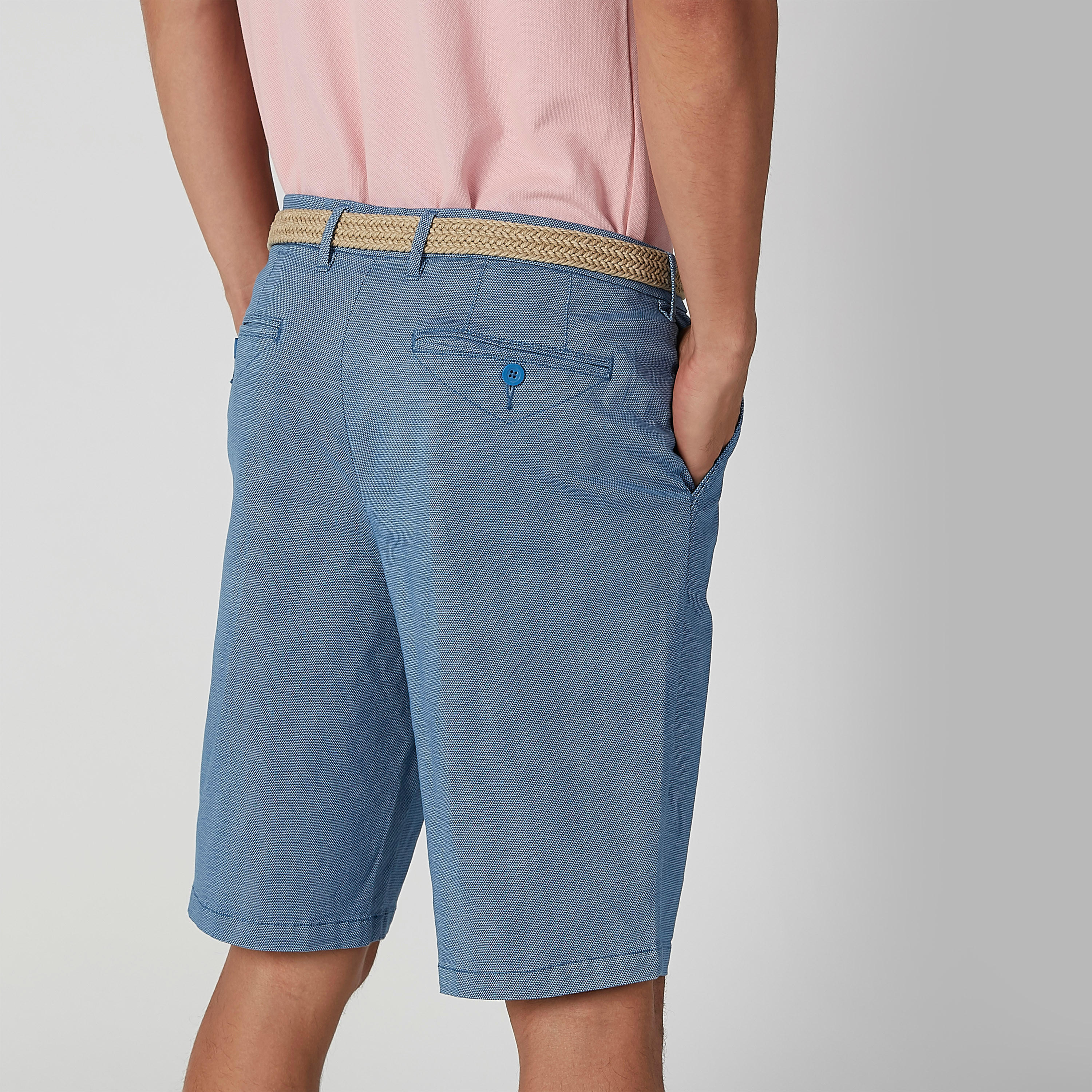 شورت مستدام سليم بارز الملمس بخصر متوسط الارتفاع وجيوب-men-clothing-bottoms-shorts-image-4