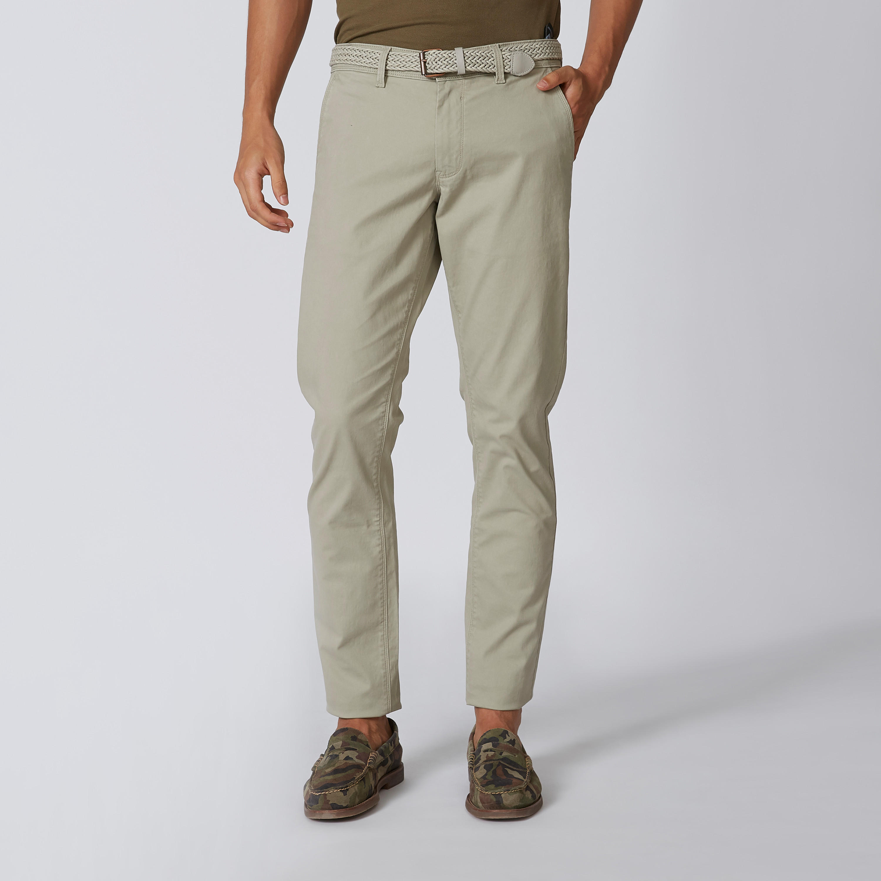 بنطال سادة طويل بجيوب وحلقات للحزام-men-clothing-bottoms-trousersandchinos-trousers-image-1